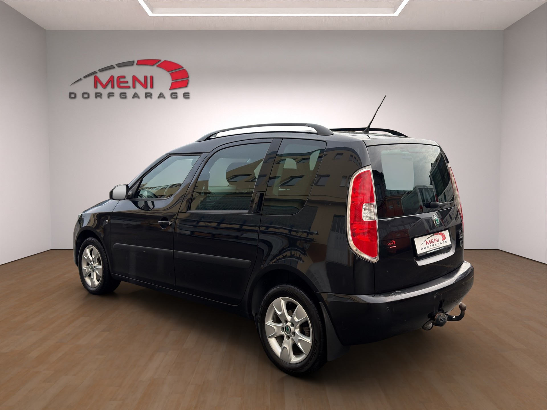 SKODA Roomster 1.2 TSI Elegance DSG-image-4