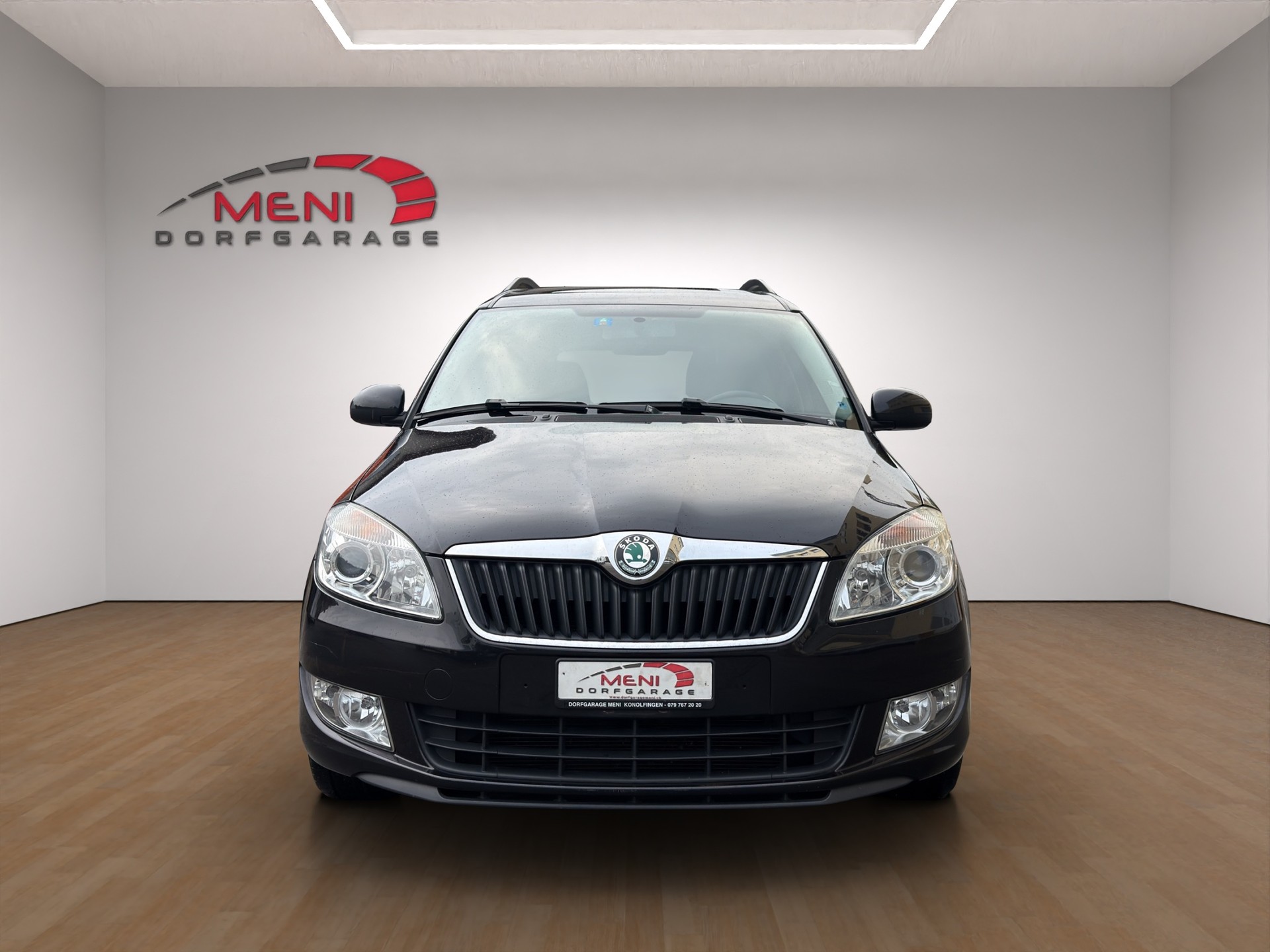 SKODA Roomster 1.2 TSI Elegance DSG-image-1