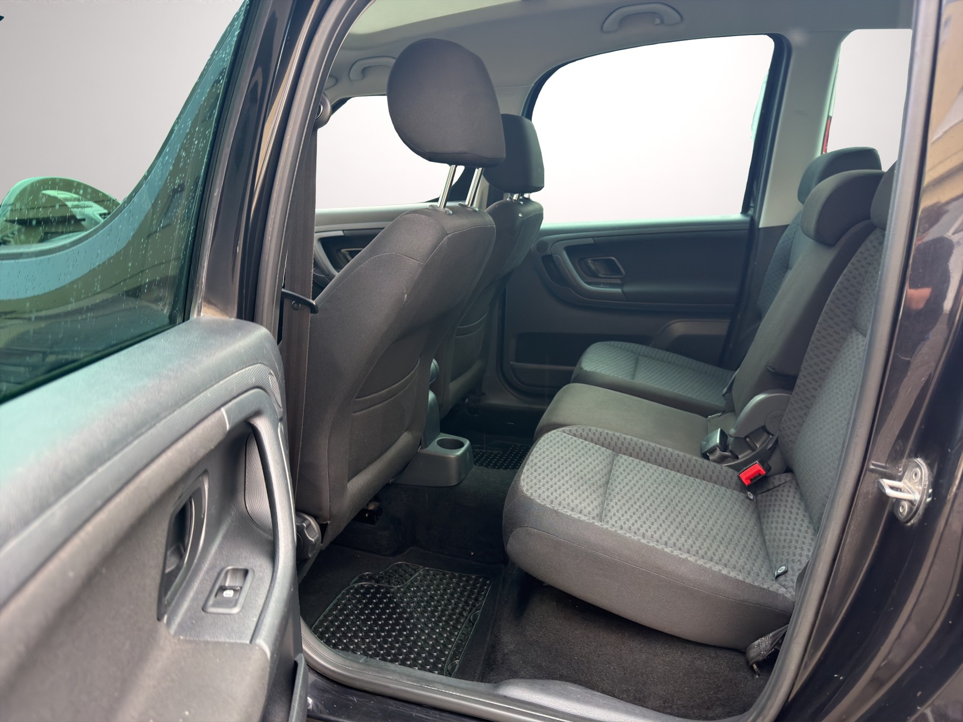SKODA Roomster 1.2 TSI Elegance DSG-image-11