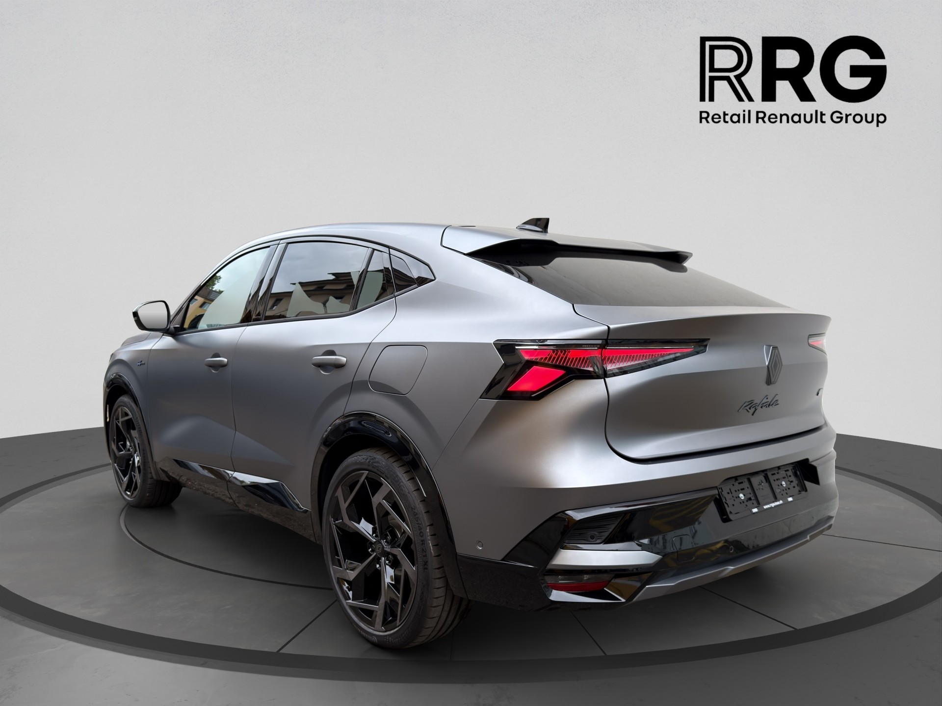 RENAULT Rafale 1.2 E-Tech Plug-in Hybrid 300 4x4 Atelier Alpine-image-2