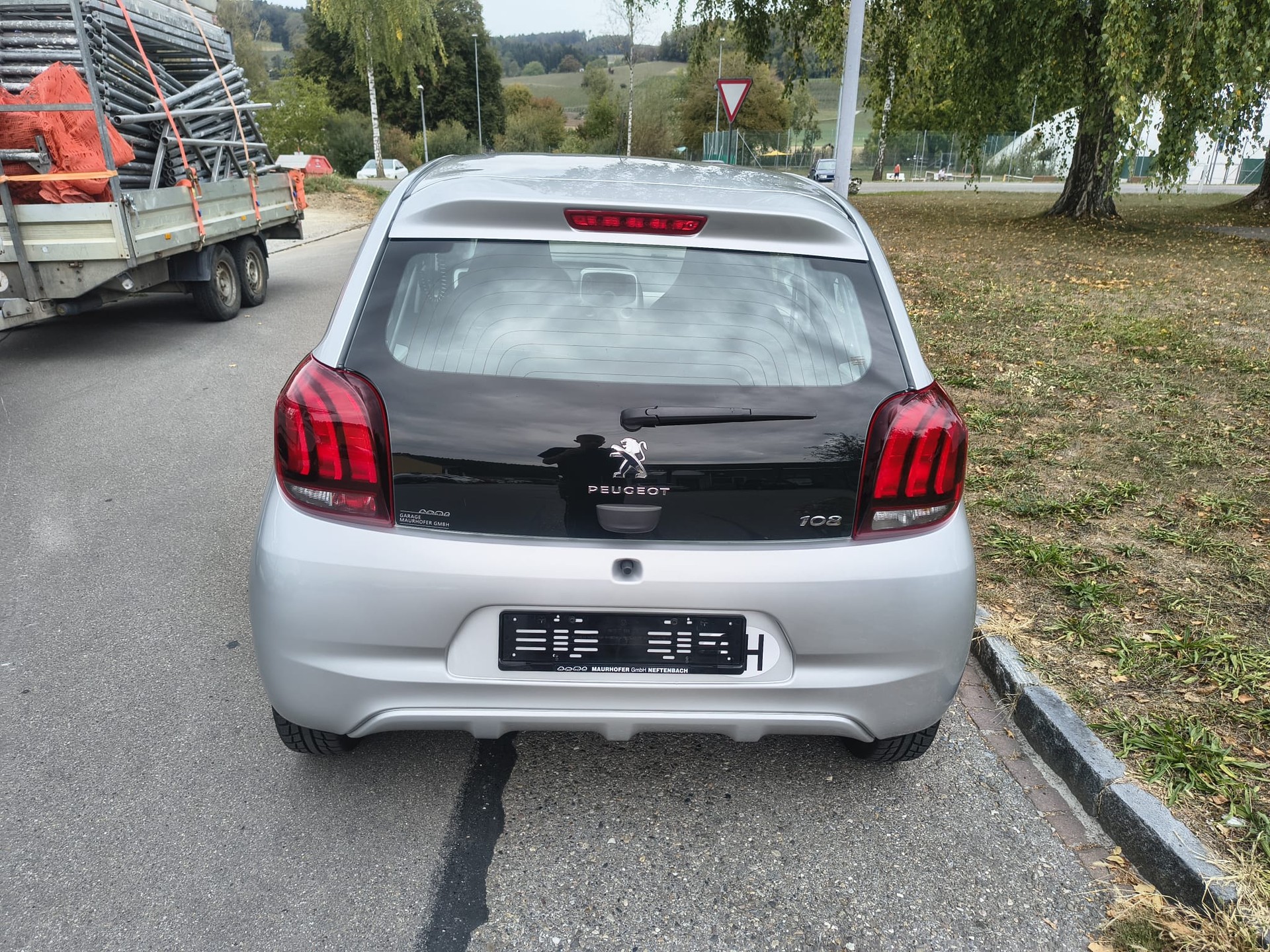 PEUGEOT 108 1.0 VTi Envy-image-5