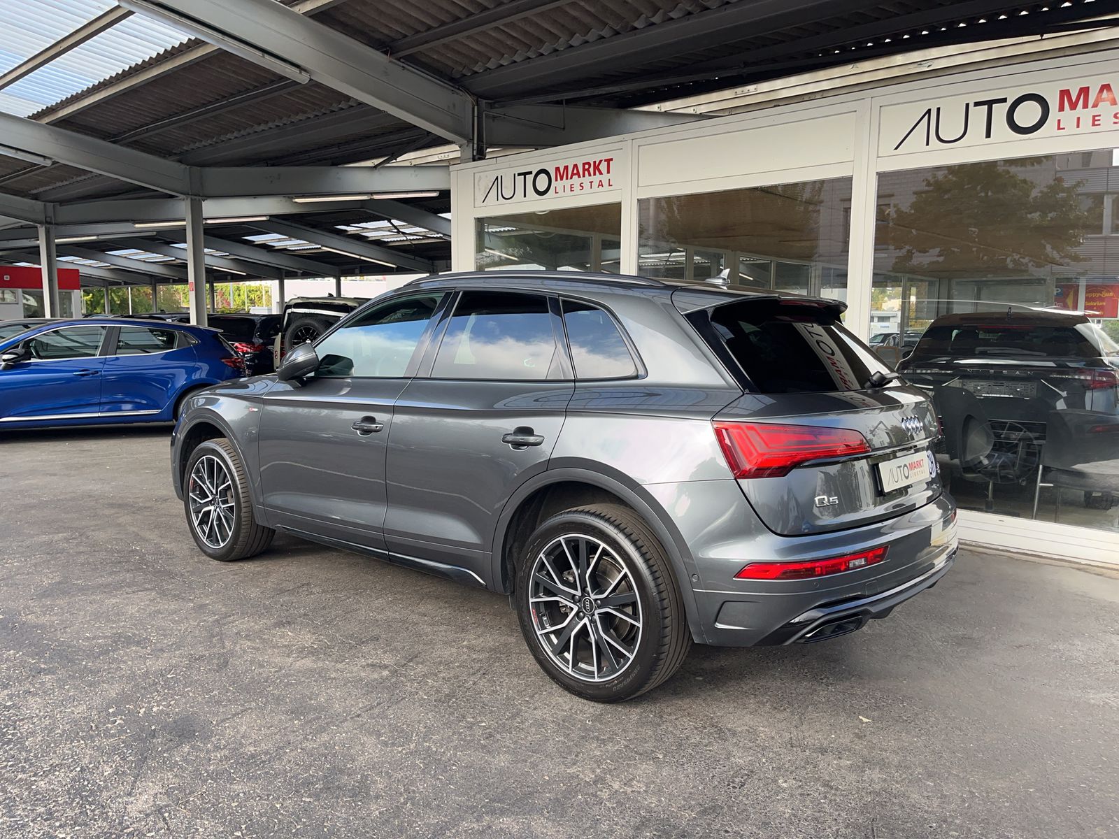 AUDI Q5 40 TDI S-line quattro S-tronic-image-1