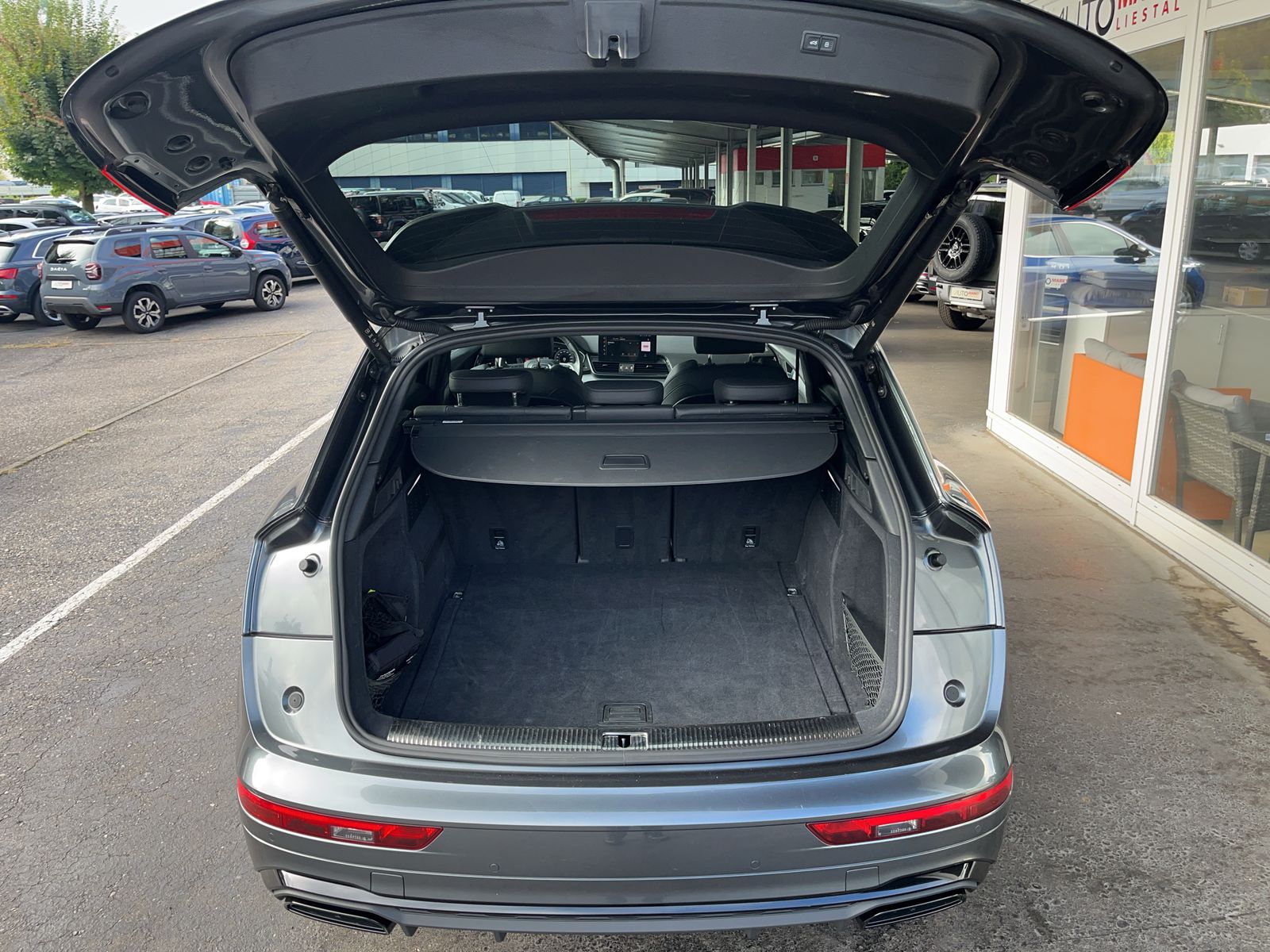 AUDI Q5 40 TDI S-line quattro S-tronic-image-10