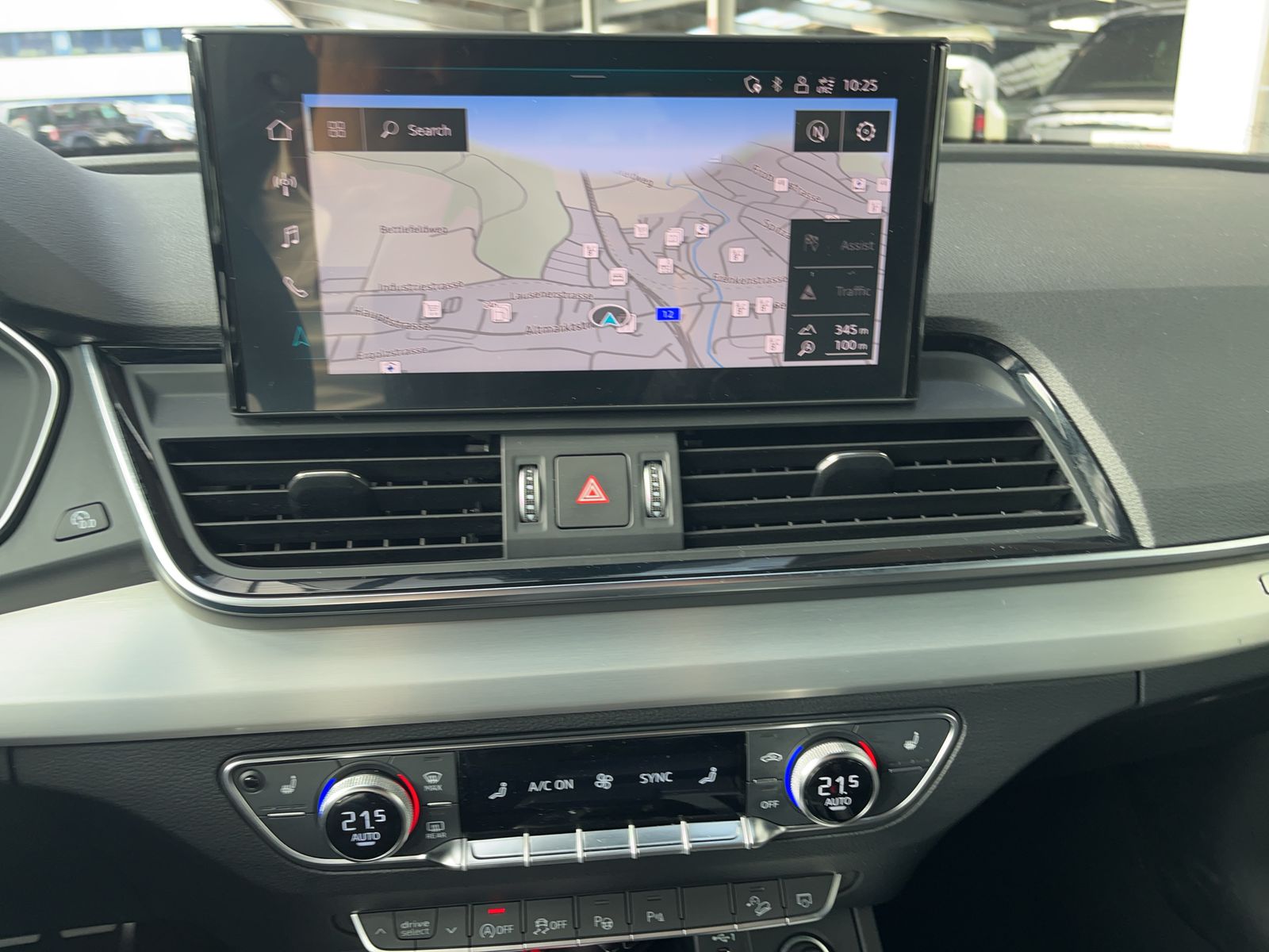 AUDI Q5 40 TDI S-line quattro S-tronic-image-8