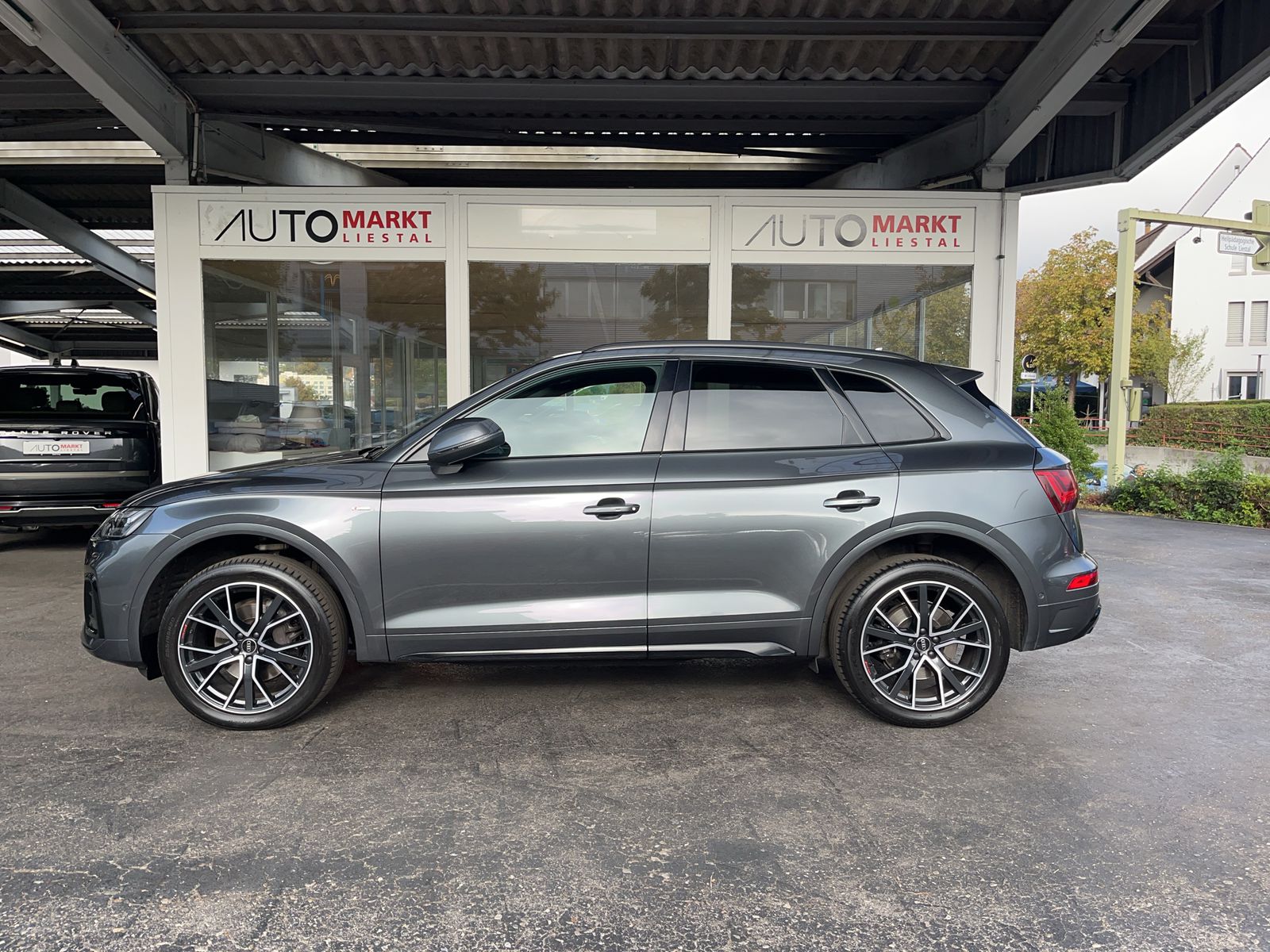 AUDI Q5 40 TDI S-line quattro S-tronic-image-2