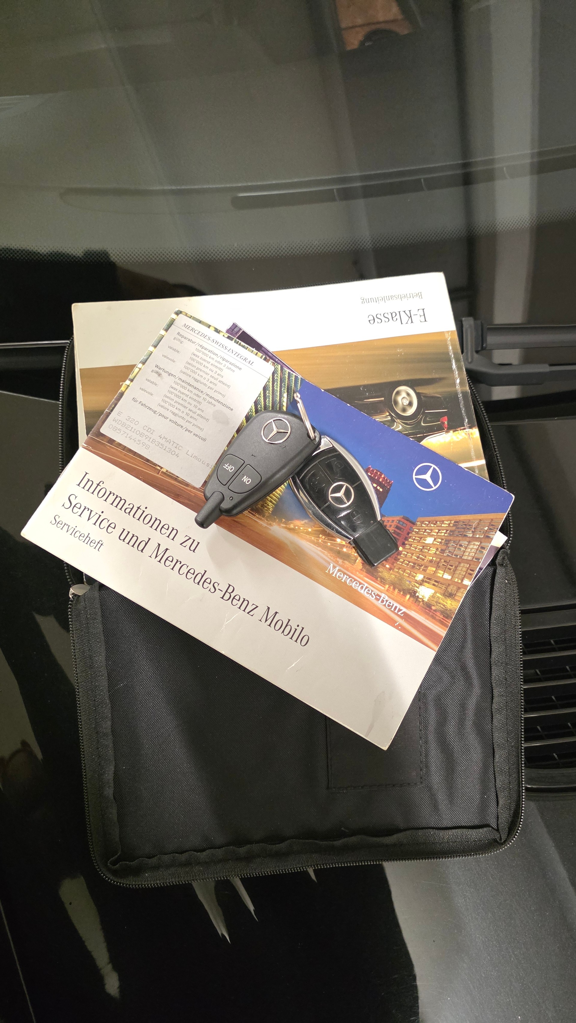 MERCEDES-BENZ E 320 CDI Avantgarde 4Matic Automatic-image-14