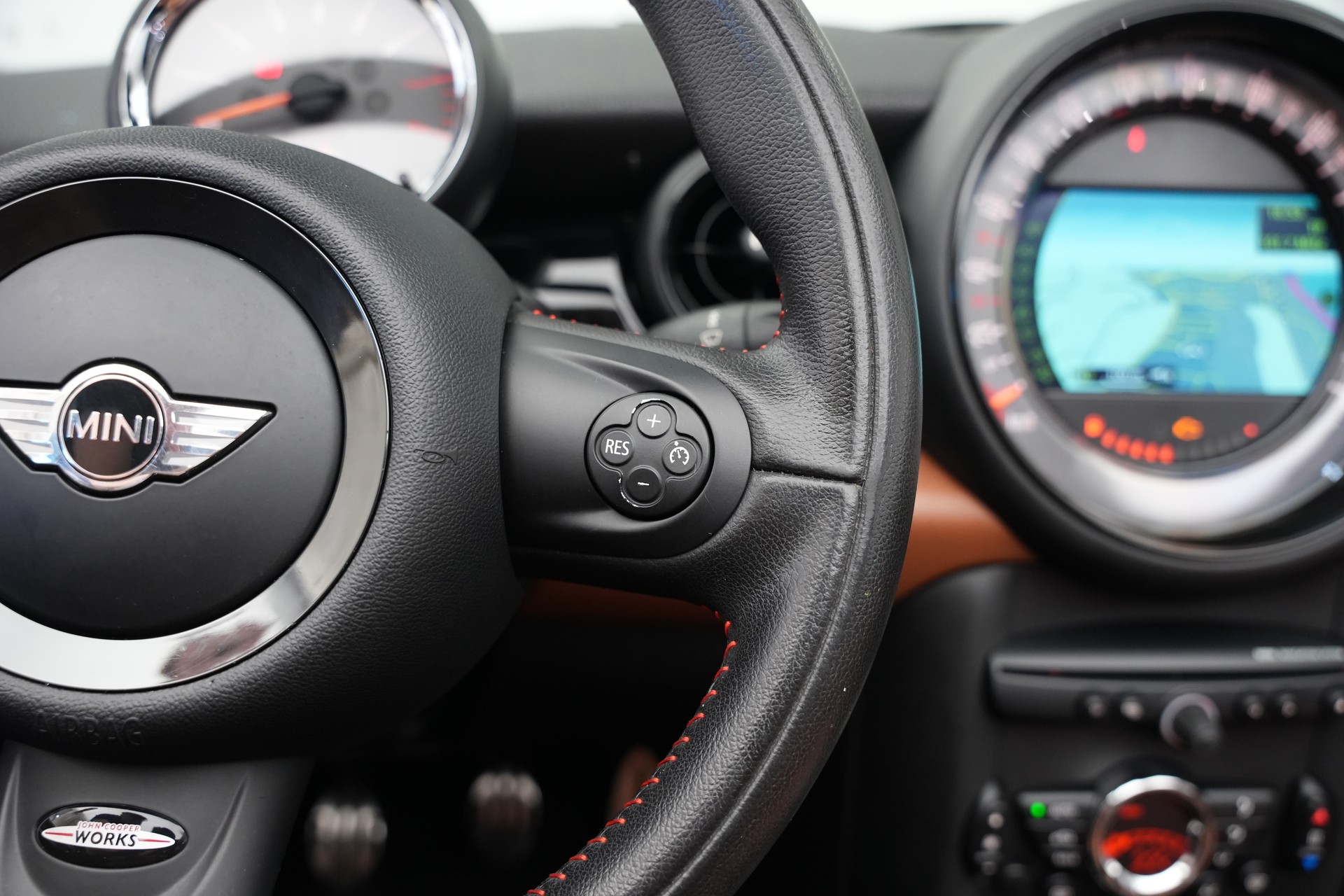 MINI Cooper John Cooper Works Cabriolet-image-24