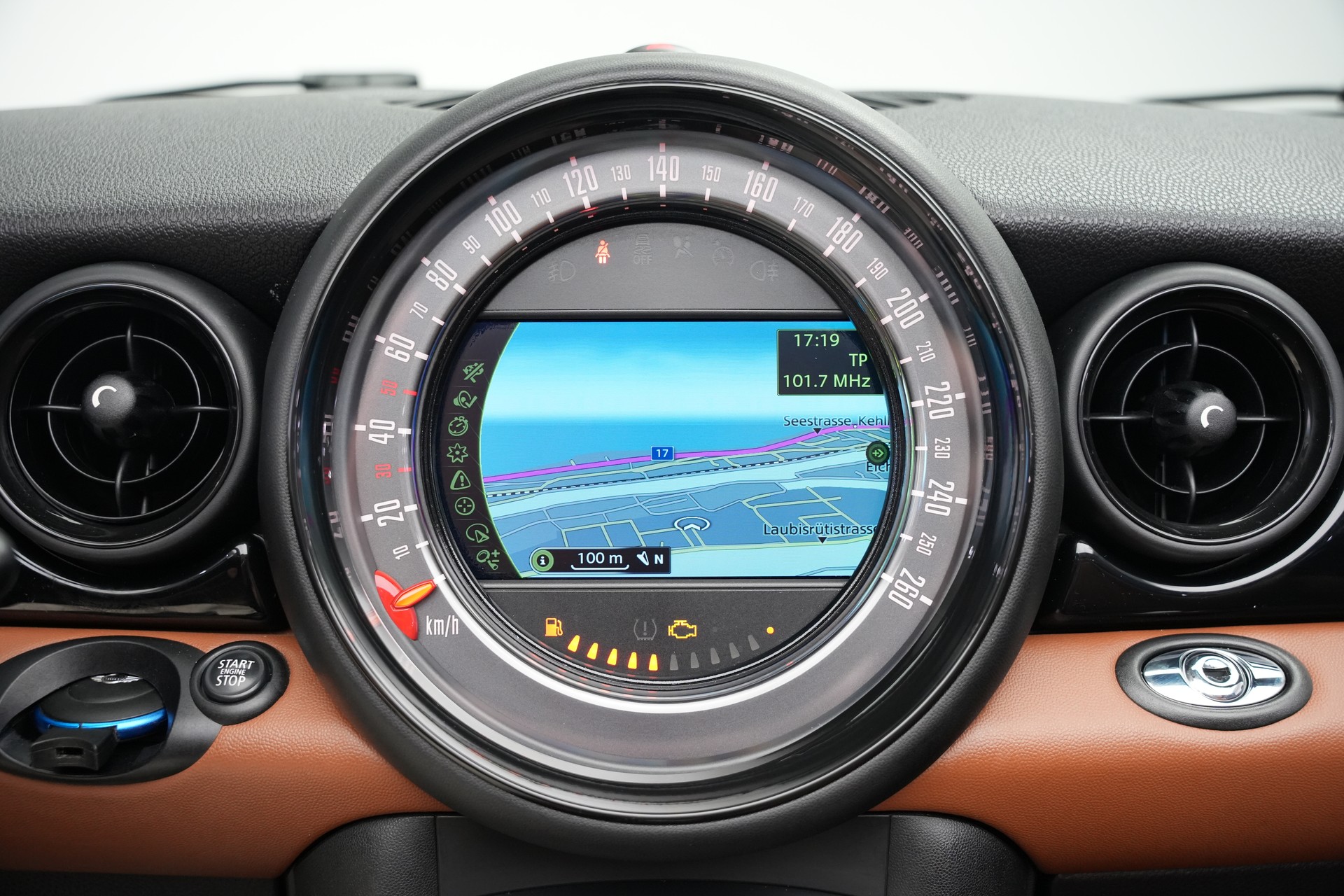 MINI Cooper John Cooper Works Cabriolet-image-34