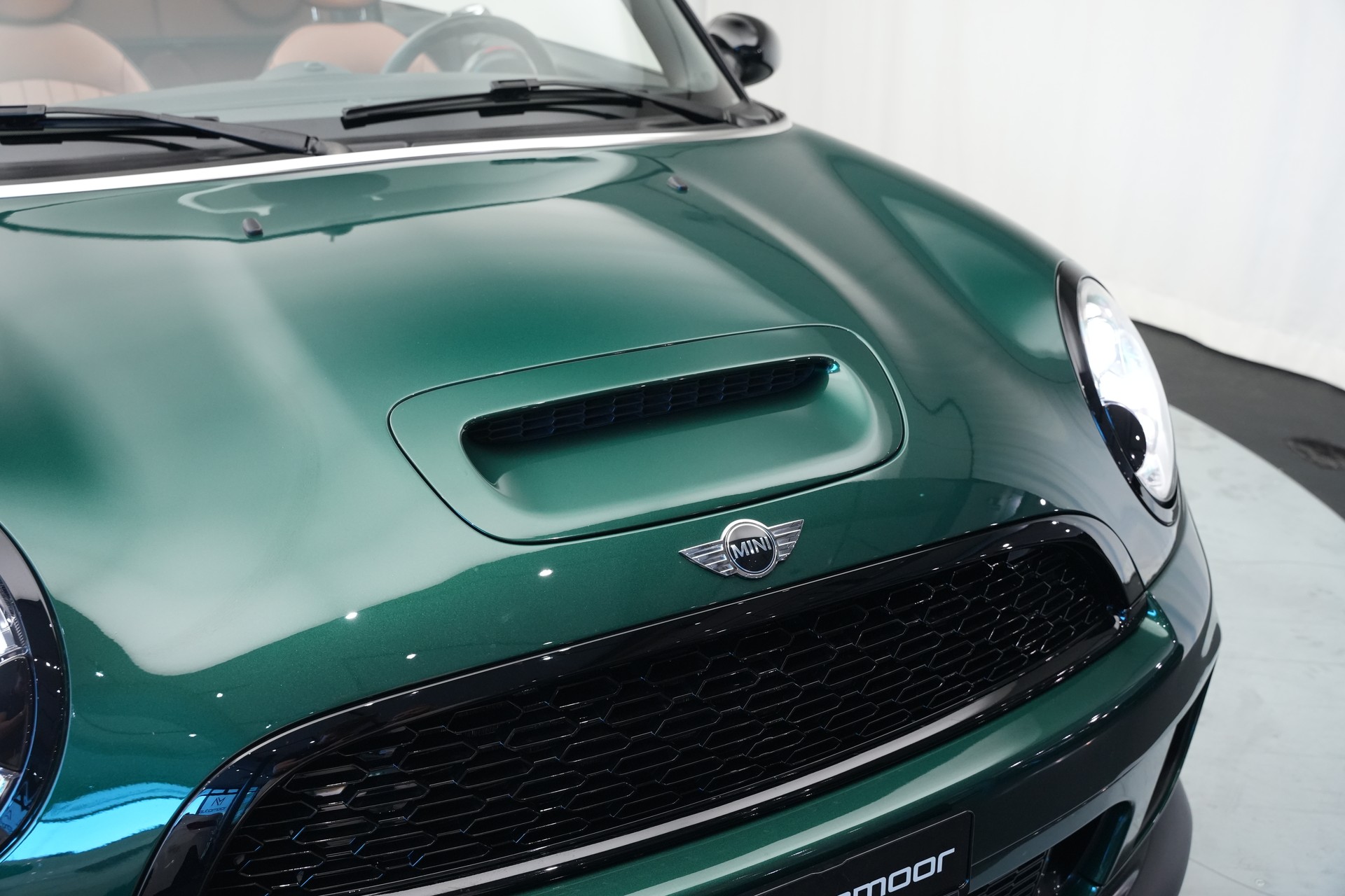 MINI Cooper John Cooper Works Cabriolet-image-48