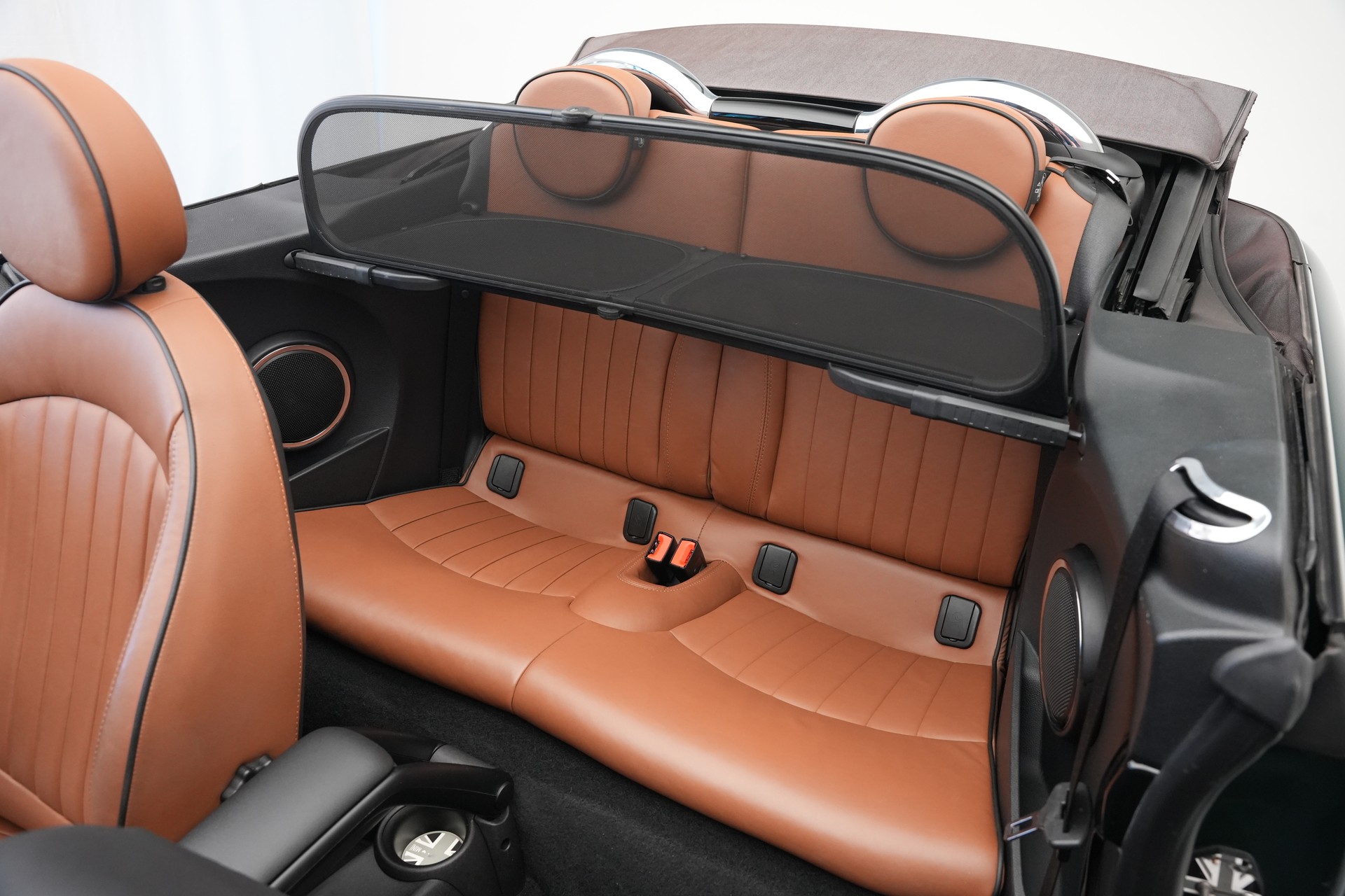 MINI Cooper John Cooper Works Cabriolet-image-19