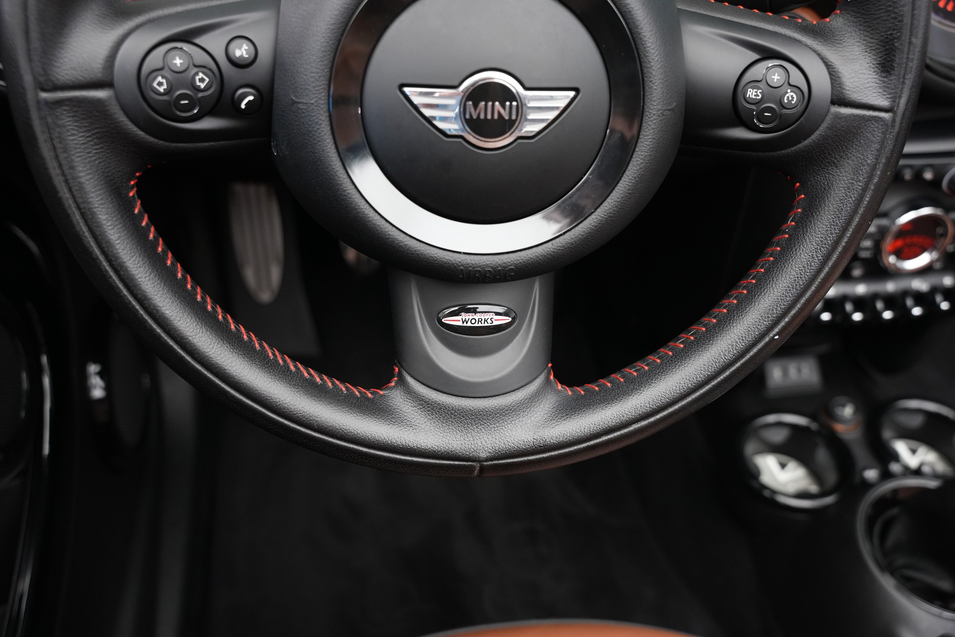 MINI Cooper John Cooper Works Cabriolet-image-25