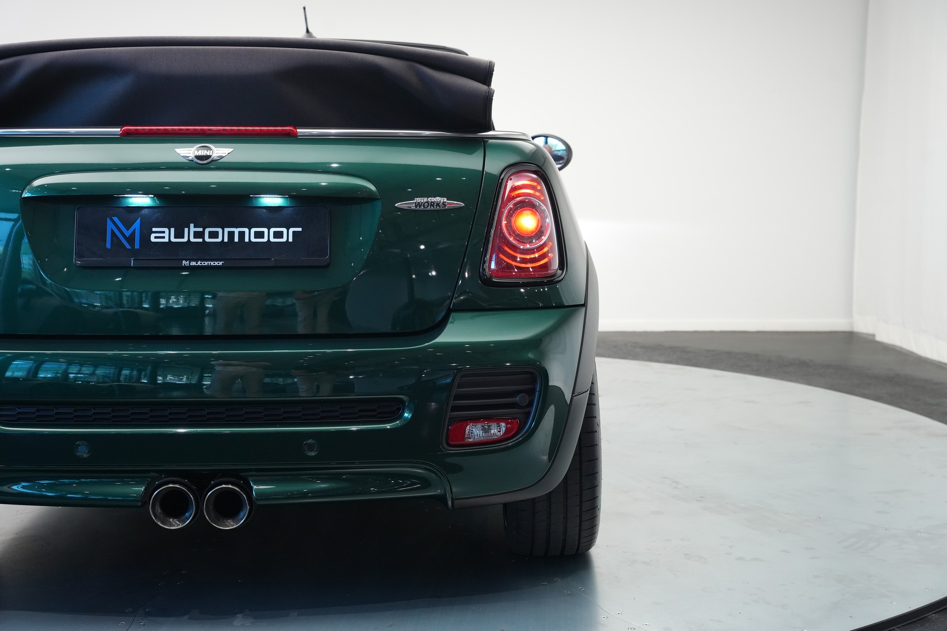 MINI Cooper John Cooper Works Cabriolet-image-45