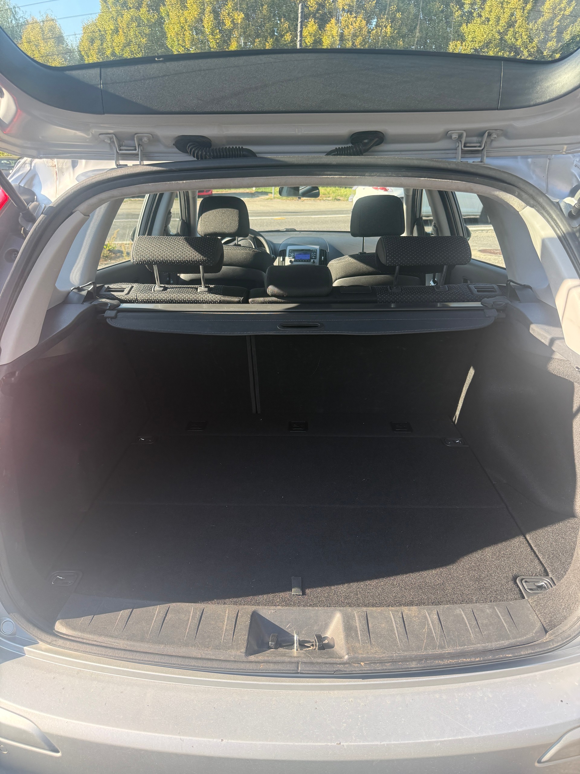 HYUNDAI i30 Wagon 1.6 Style-image-9