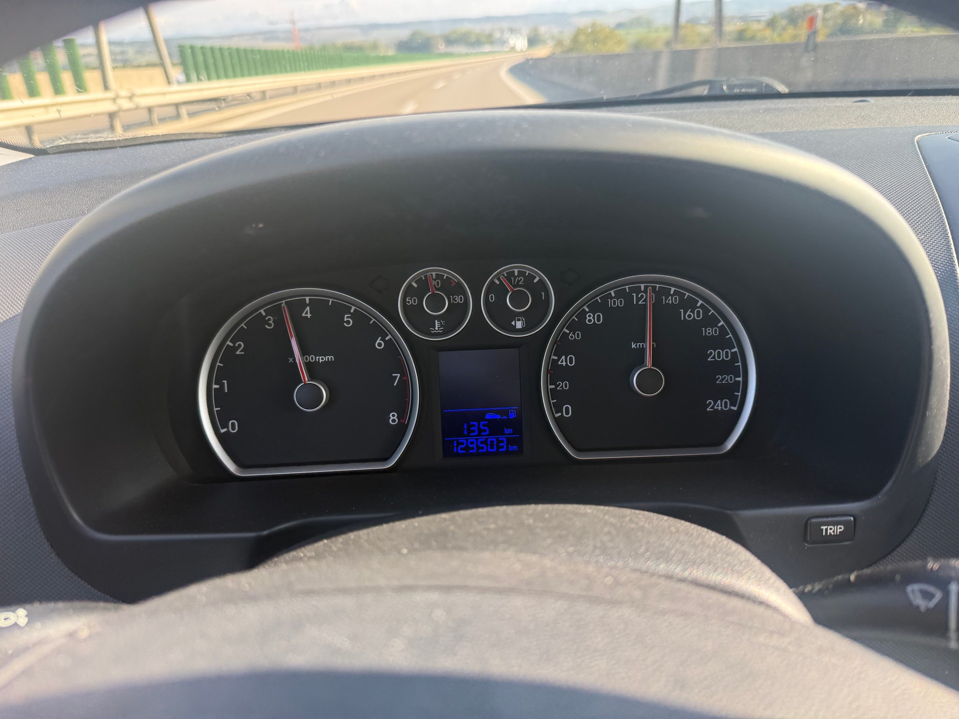 HYUNDAI i30 Wagon 1.6 Style-image-12
