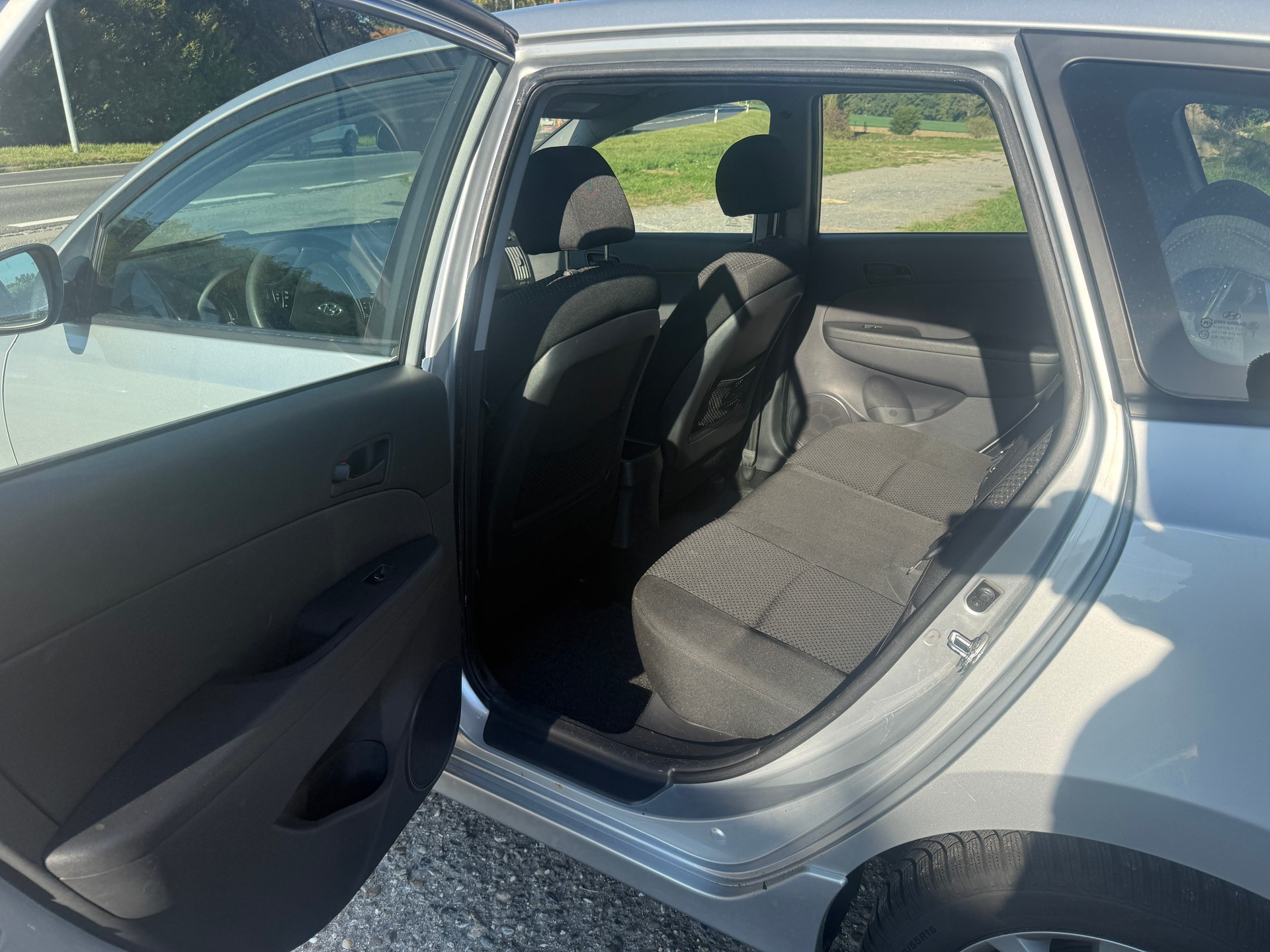 HYUNDAI i30 Wagon 1.6 Style-image-8