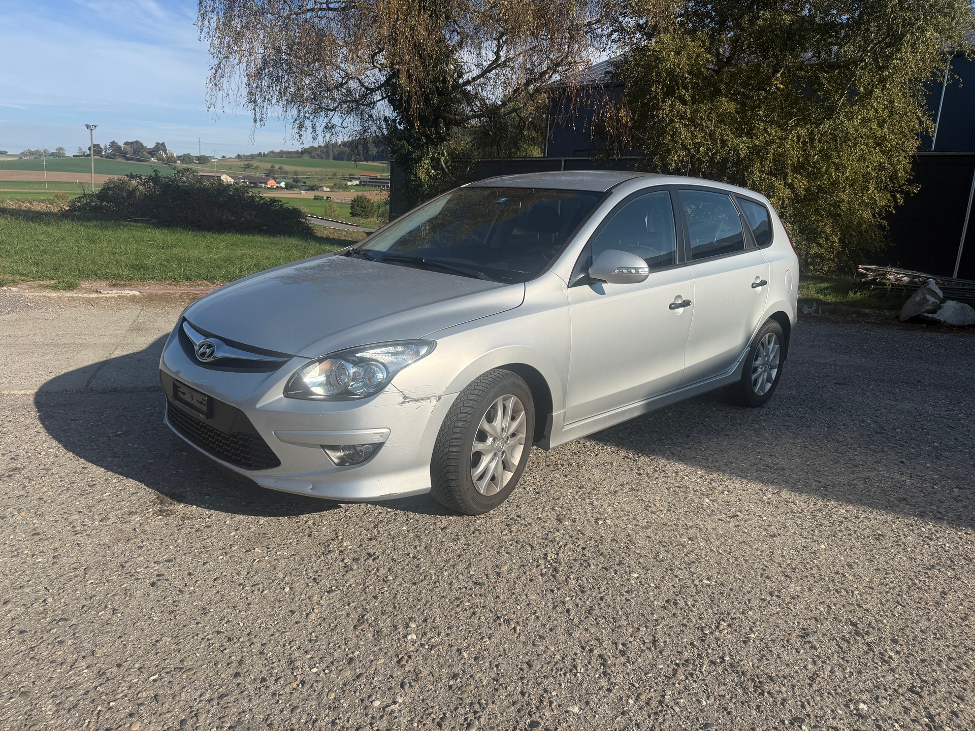 HYUNDAI i30 Wagon 1.6 Style-image-2