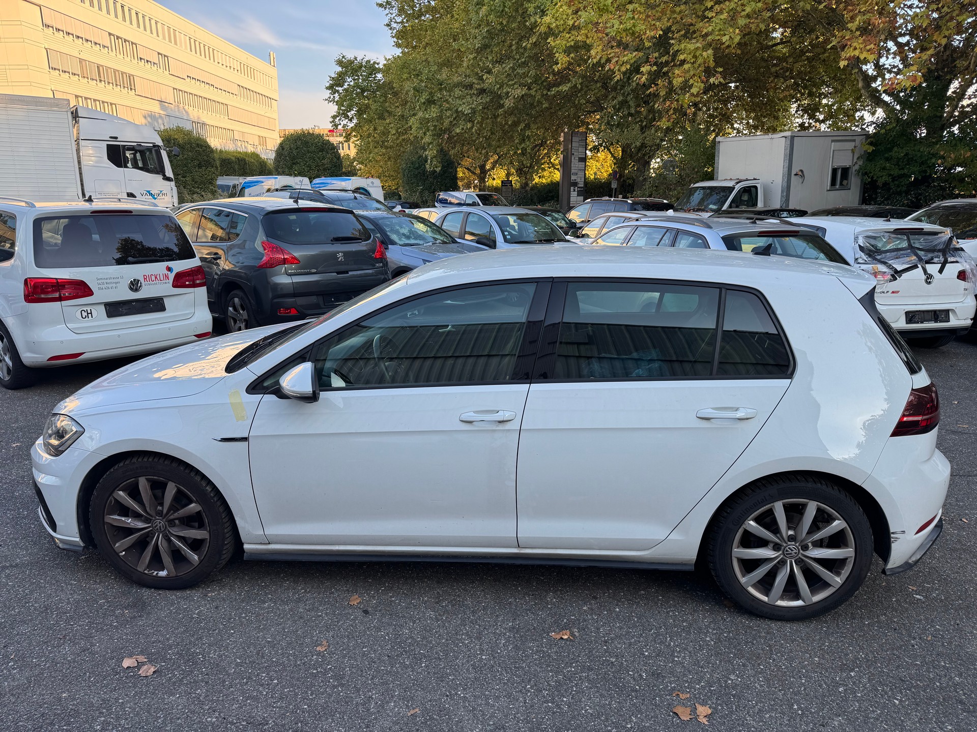 VW Golf 1.5 TSI EVO R-line DSG-image-2