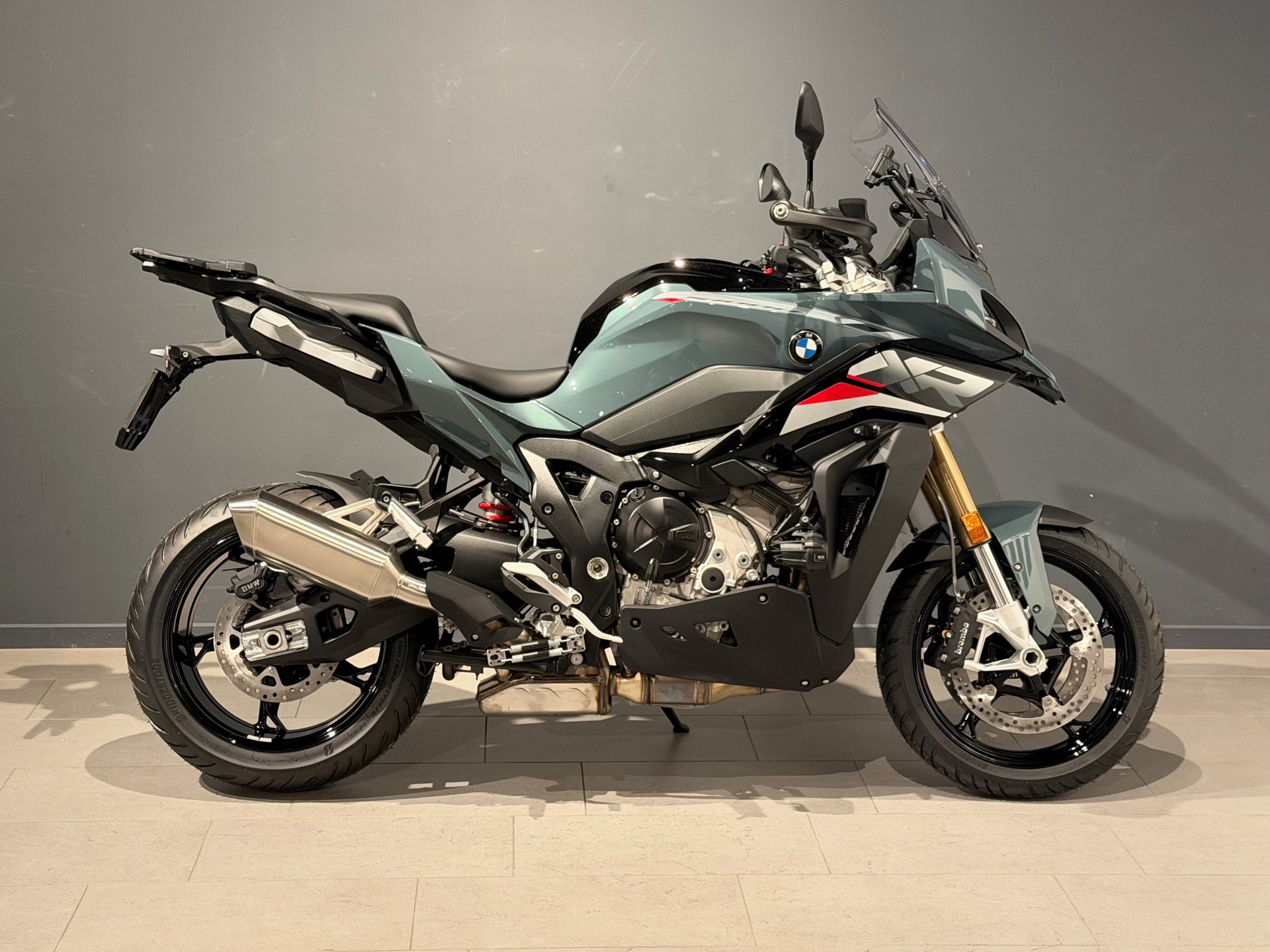 BMW S 1000 XR-showroom-element-1