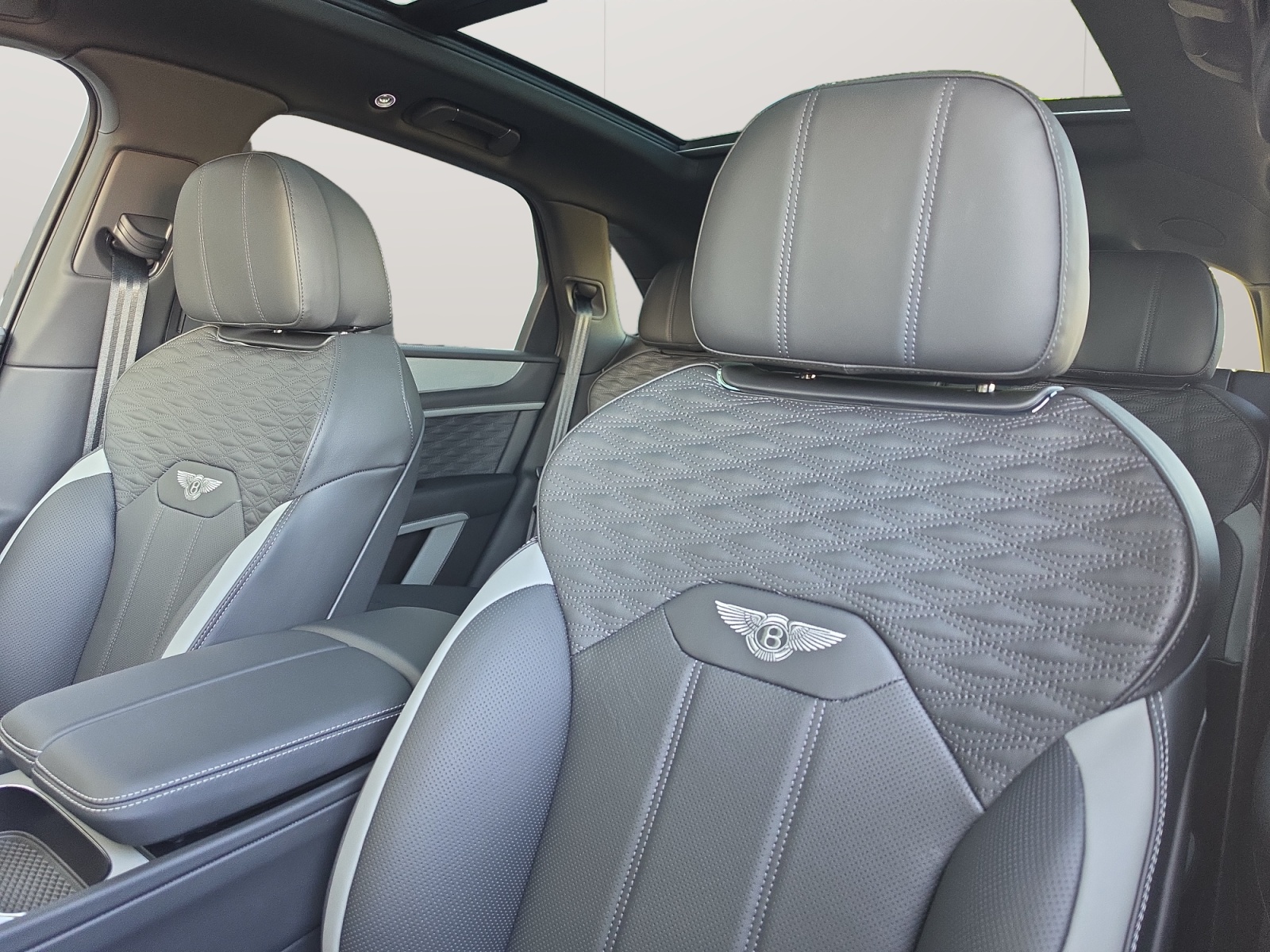 BENTLEY Bentayga Speed V8 1.9% Leasing möglich.-image-15