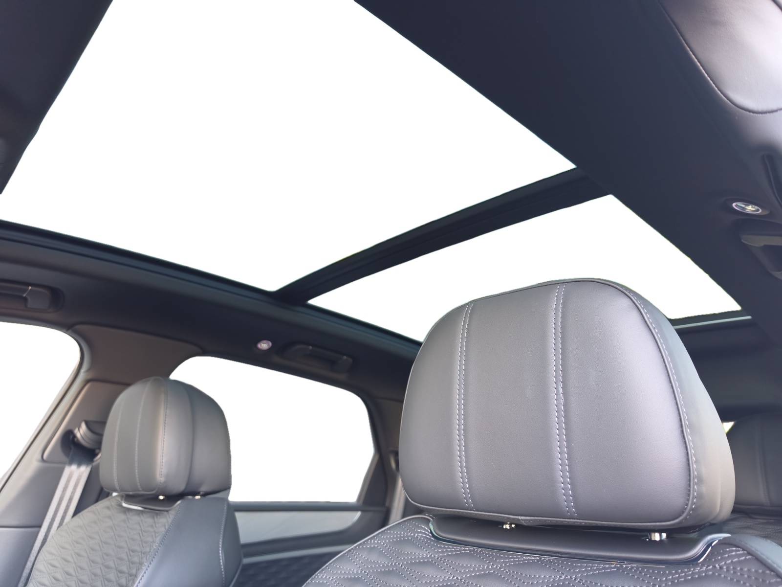 BENTLEY Bentayga Speed V8 1.9% Leasing möglich.-image-17