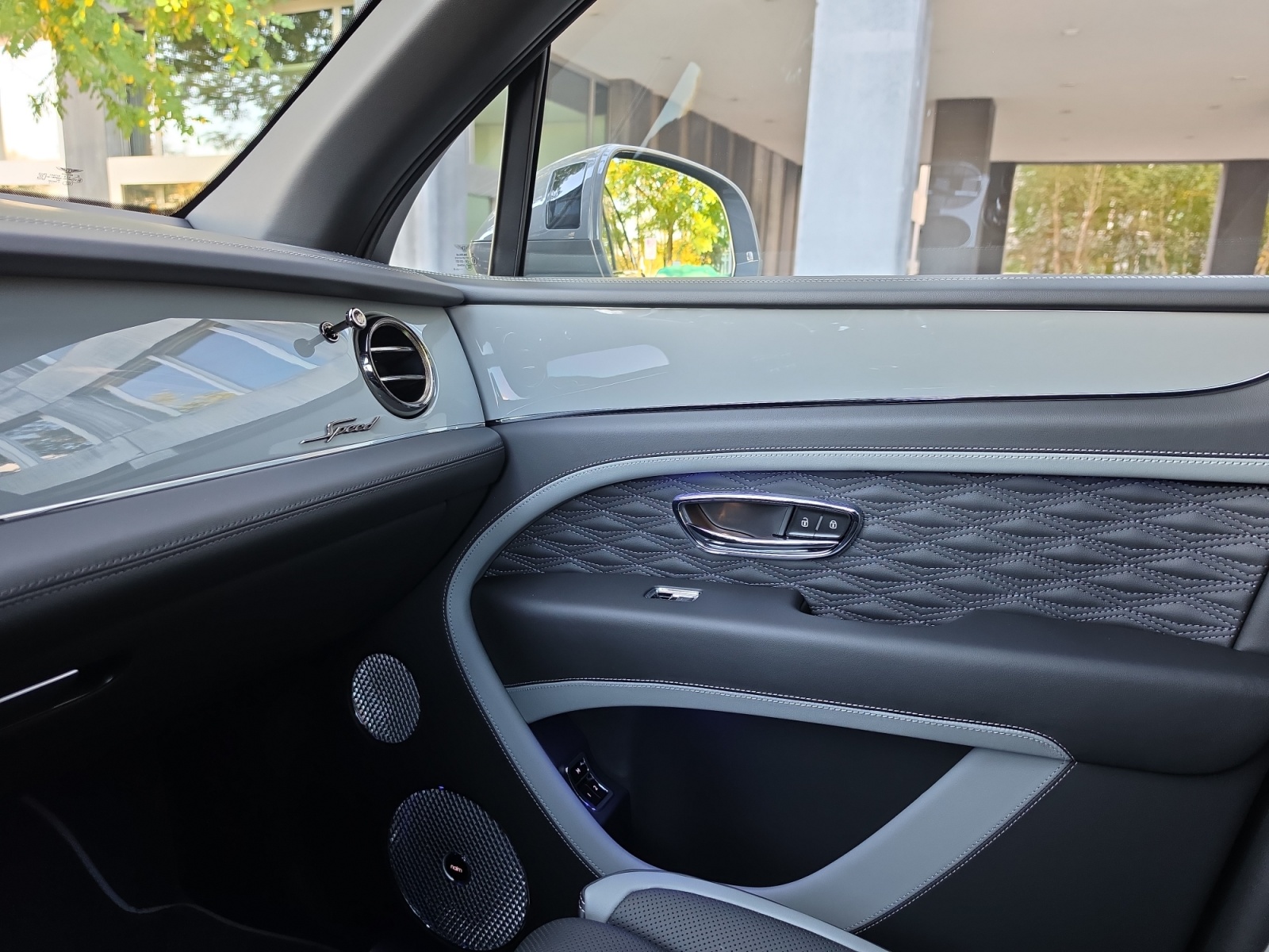 BENTLEY Bentayga Speed V8 1.9% Leasing möglich.-image-9