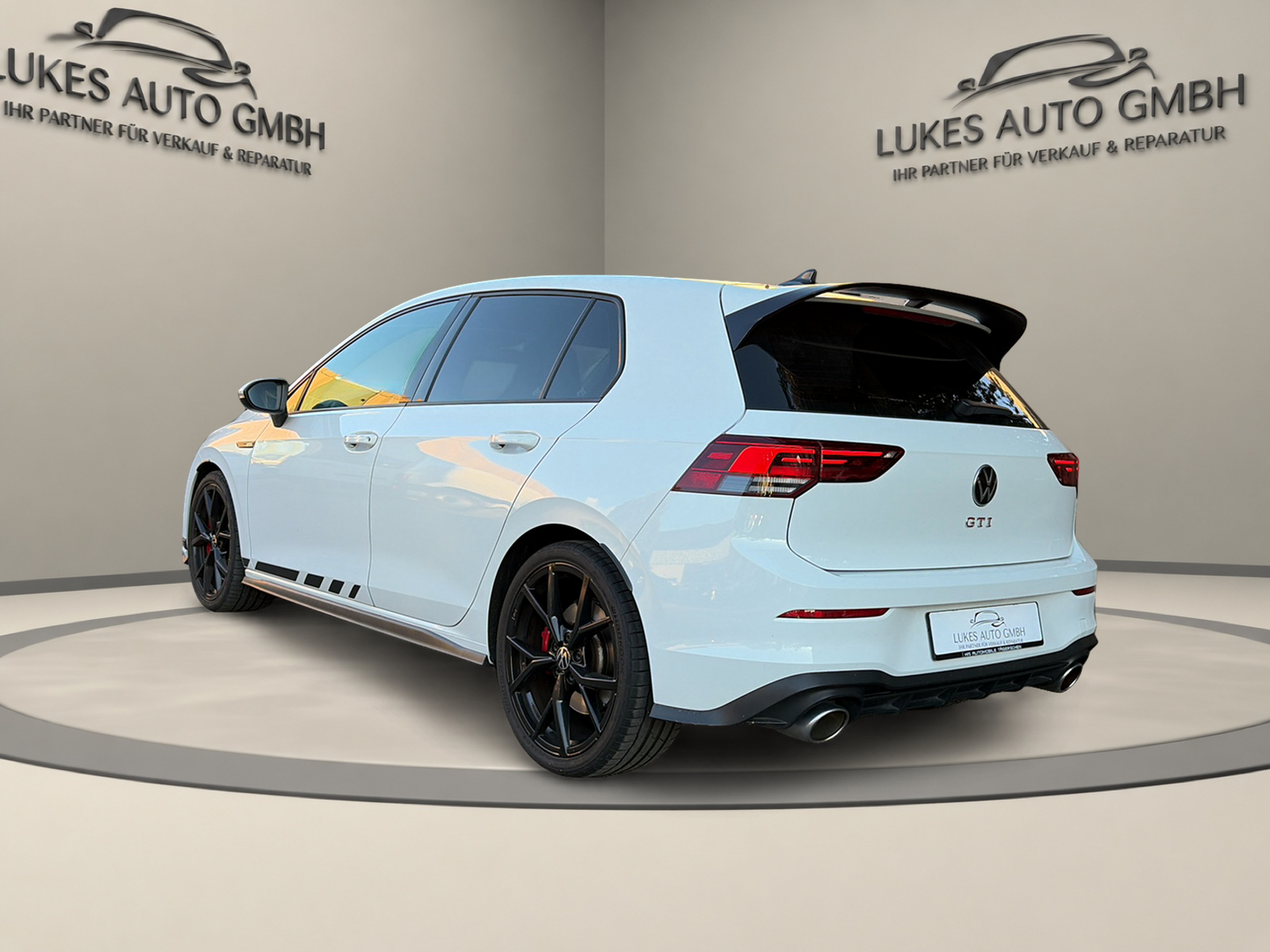 VW Golf 2.0 TSI GTI Clubsport DSG-image-3