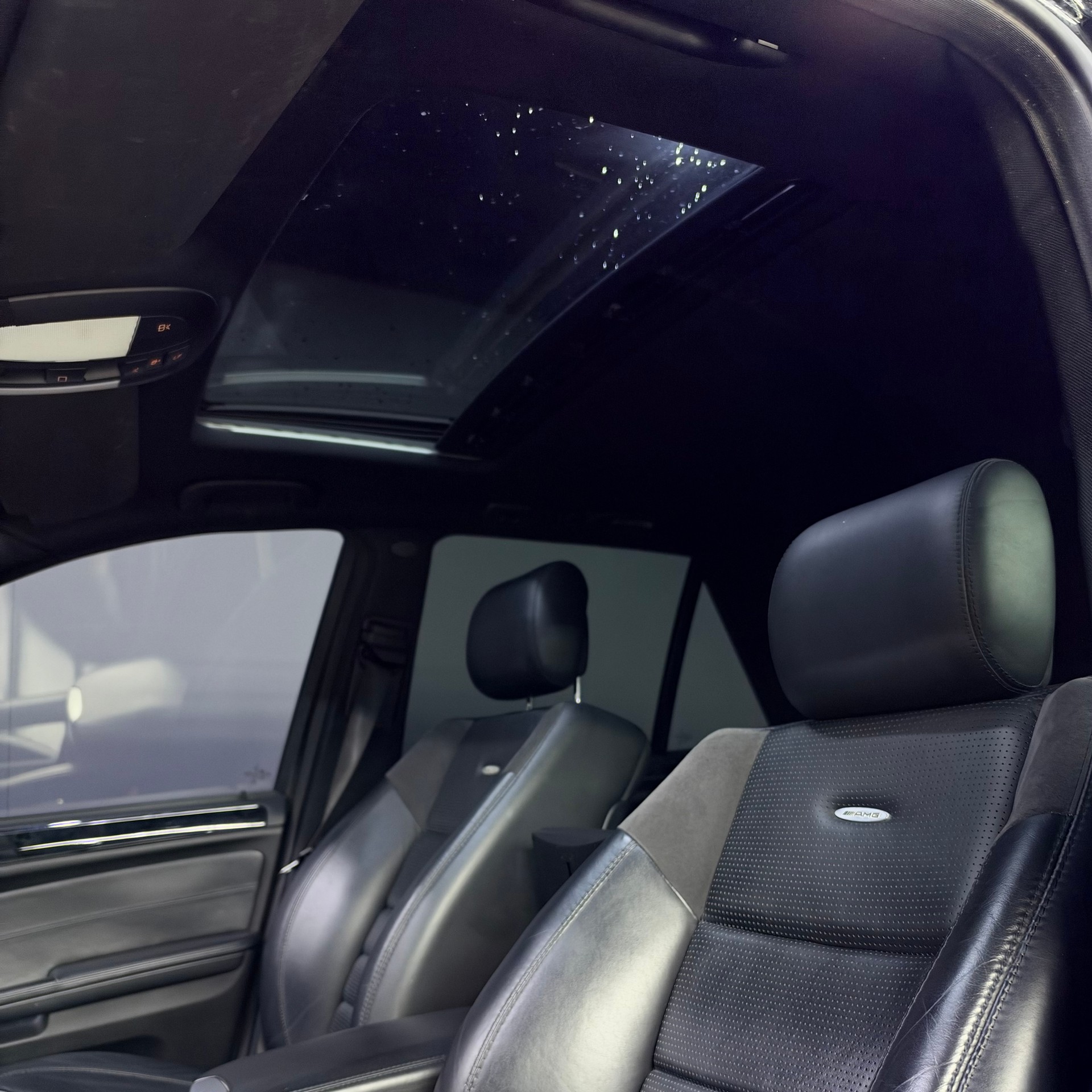 MERCEDES-BENZ ML 63 AMG 4Matic 7G-Tronic-image-8