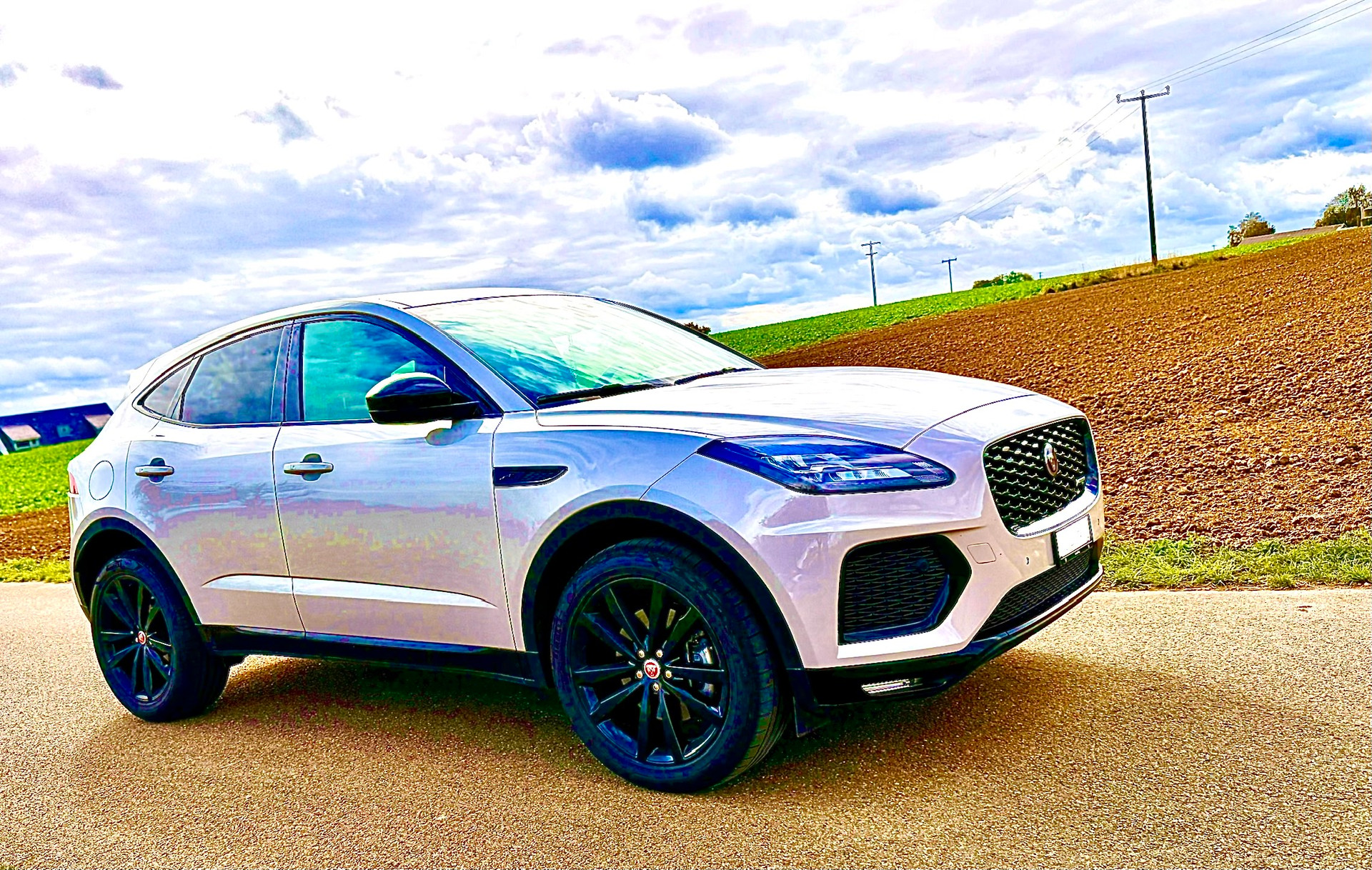 JAGUAR 2.0 D I4 200 R-Dynamic Black AWD-image-18