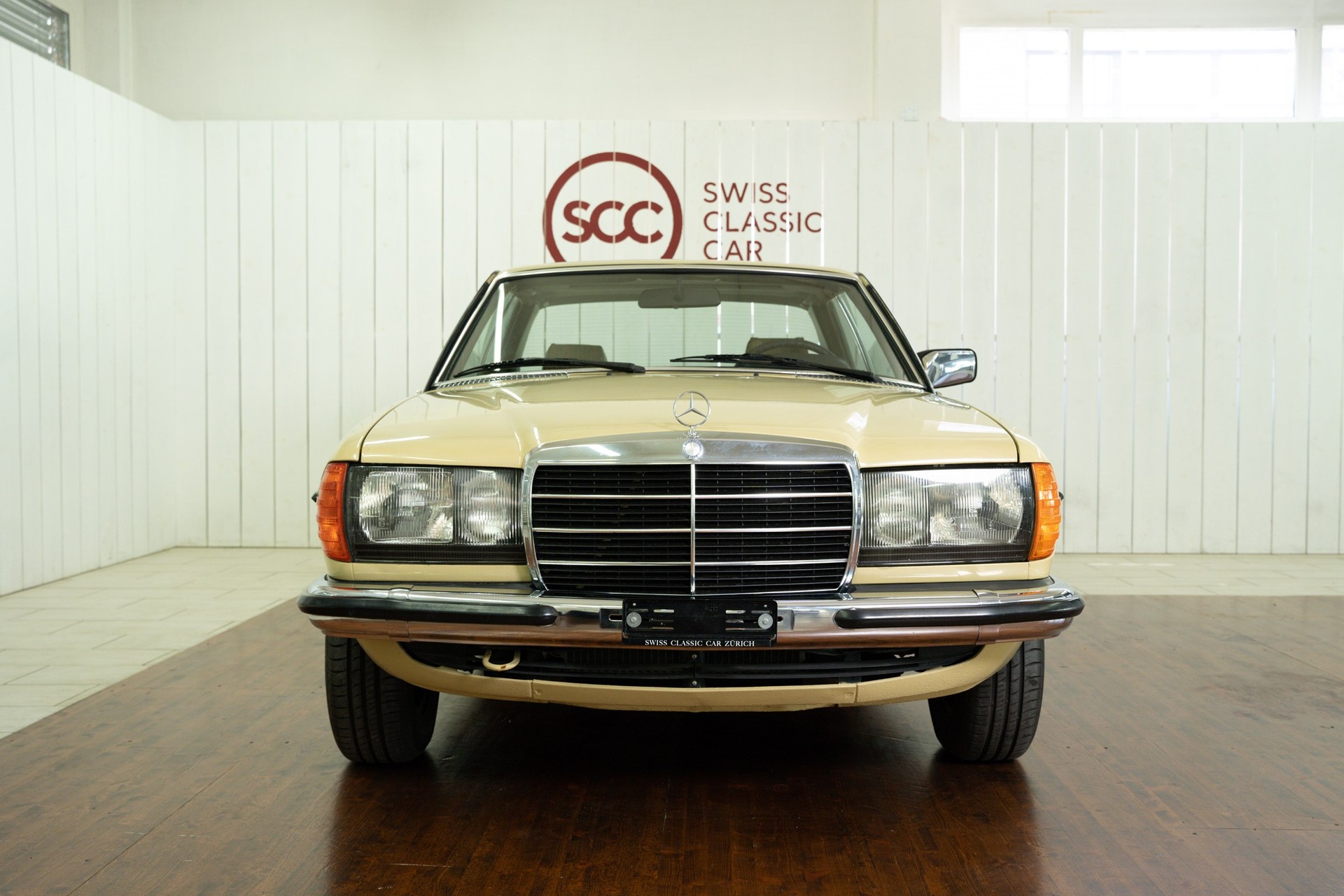 MERCEDES-BENZ 230-image-2