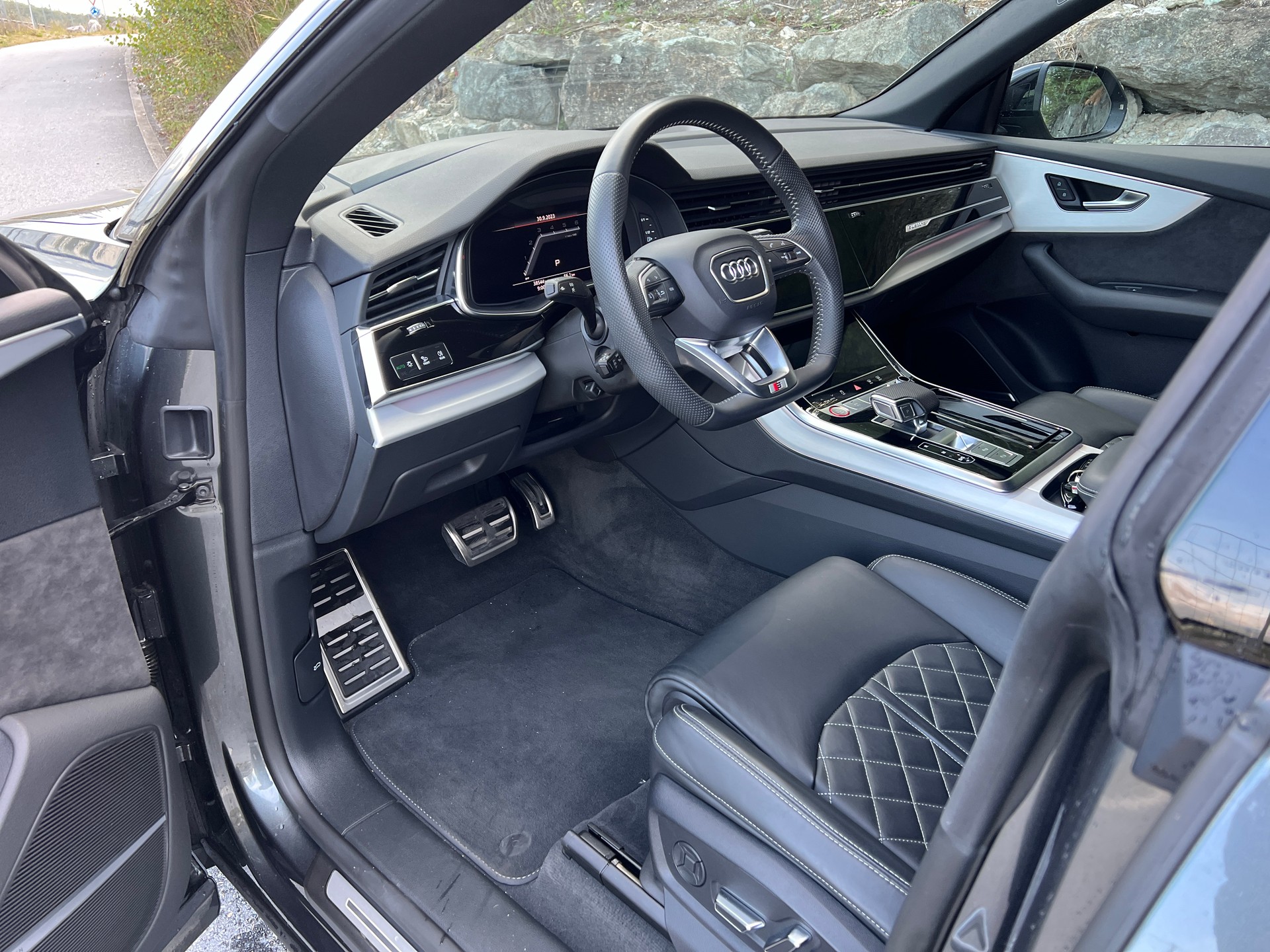 AUDI SQ8 50 TDI quattro tiptronic-image-5