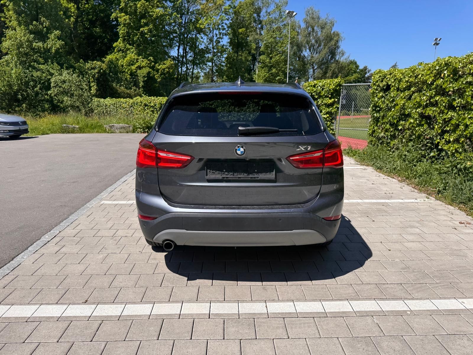 BMW BMW X1 xDrive18d Sport Line 4x4 Steptronic Lane Assist | Kamera | Xenon | AHK | Top Zustand-image-2