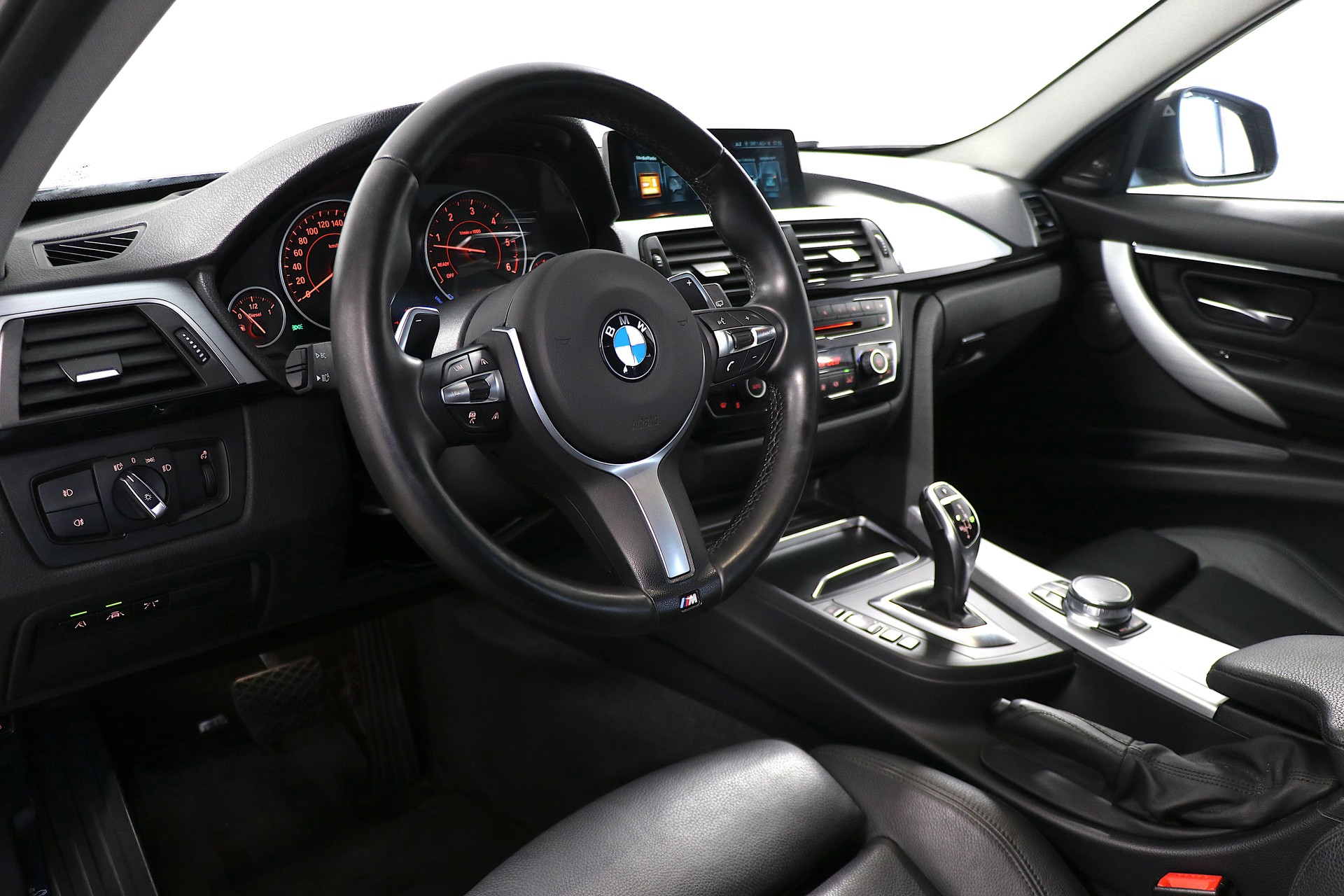 BMW 335d xDrive *Dähler 333 PS* Touring Sport Line Steptronic-image-7