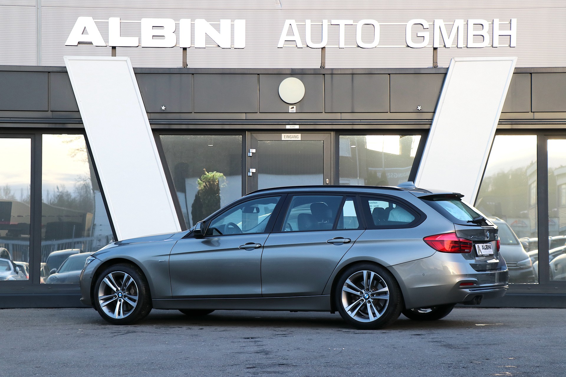 BMW 335d xDrive *Dähler 333 PS* Touring Sport Line Steptronic-image-3