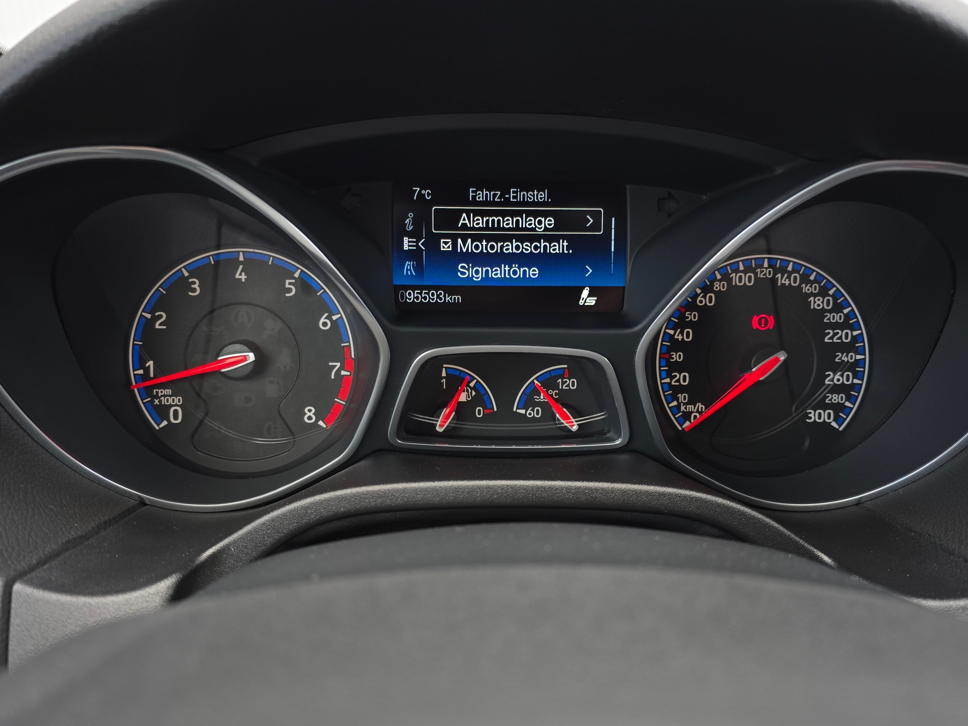 FORD Focus 2.3 EcoBoost RS AWD-image-16