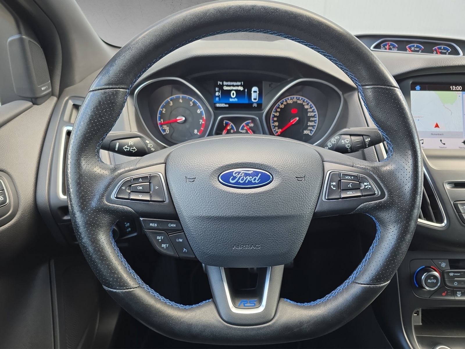 FORD Focus 2.3 EcoBoost RS AWD-image-10