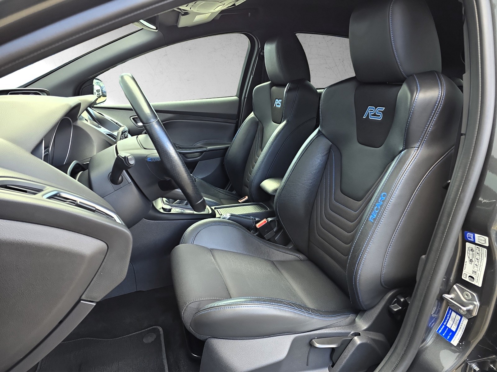 FORD Focus 2.3 EcoBoost RS AWD-image-6