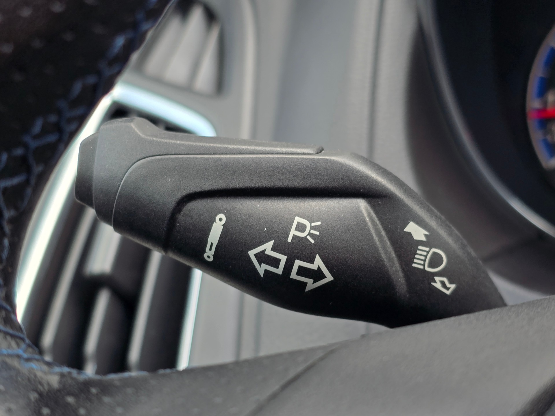 FORD Focus 2.3 EcoBoost RS AWD-image-24
