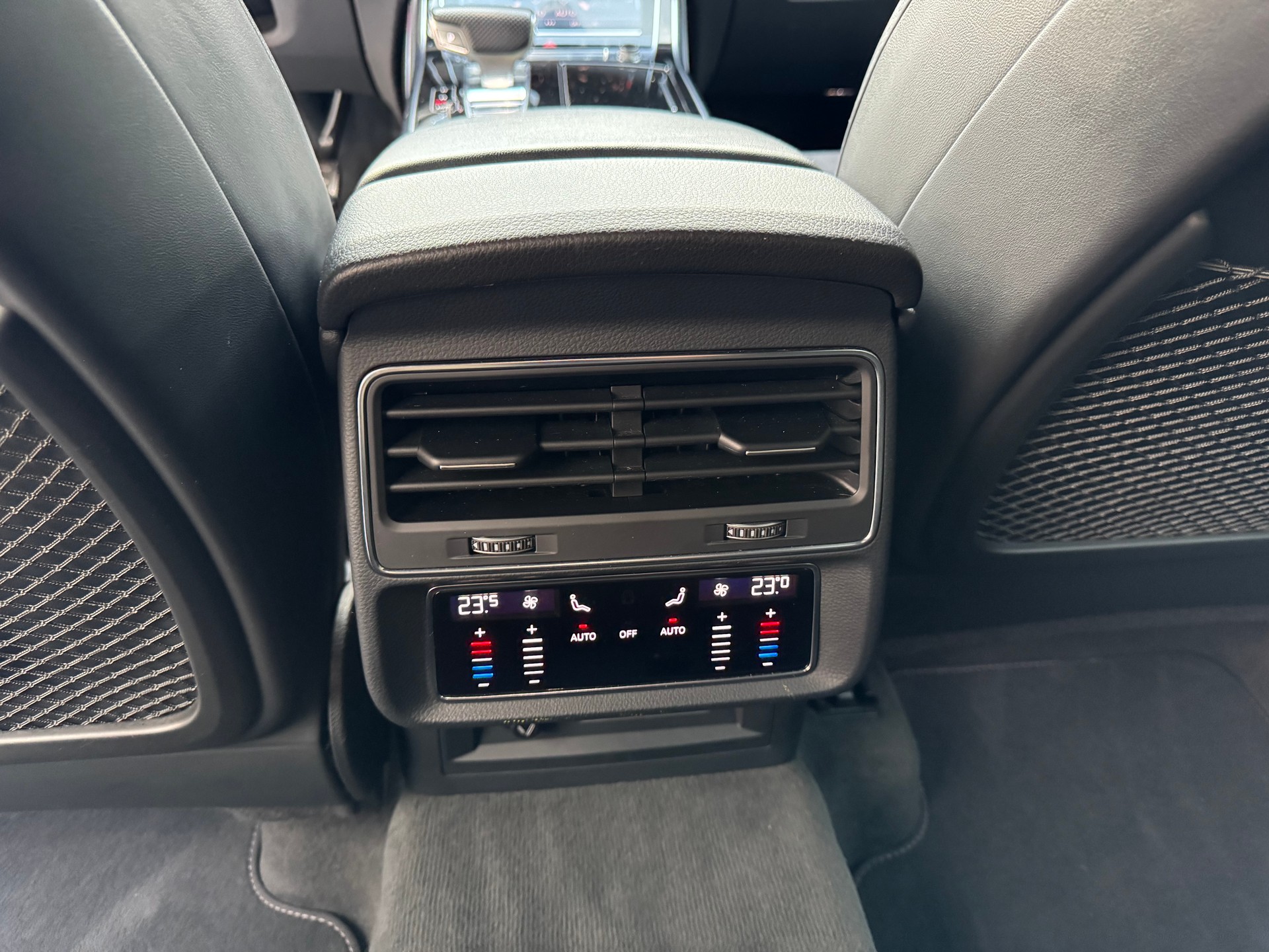 AUDI Q8 50 TDI quattro tiptronic-image-20