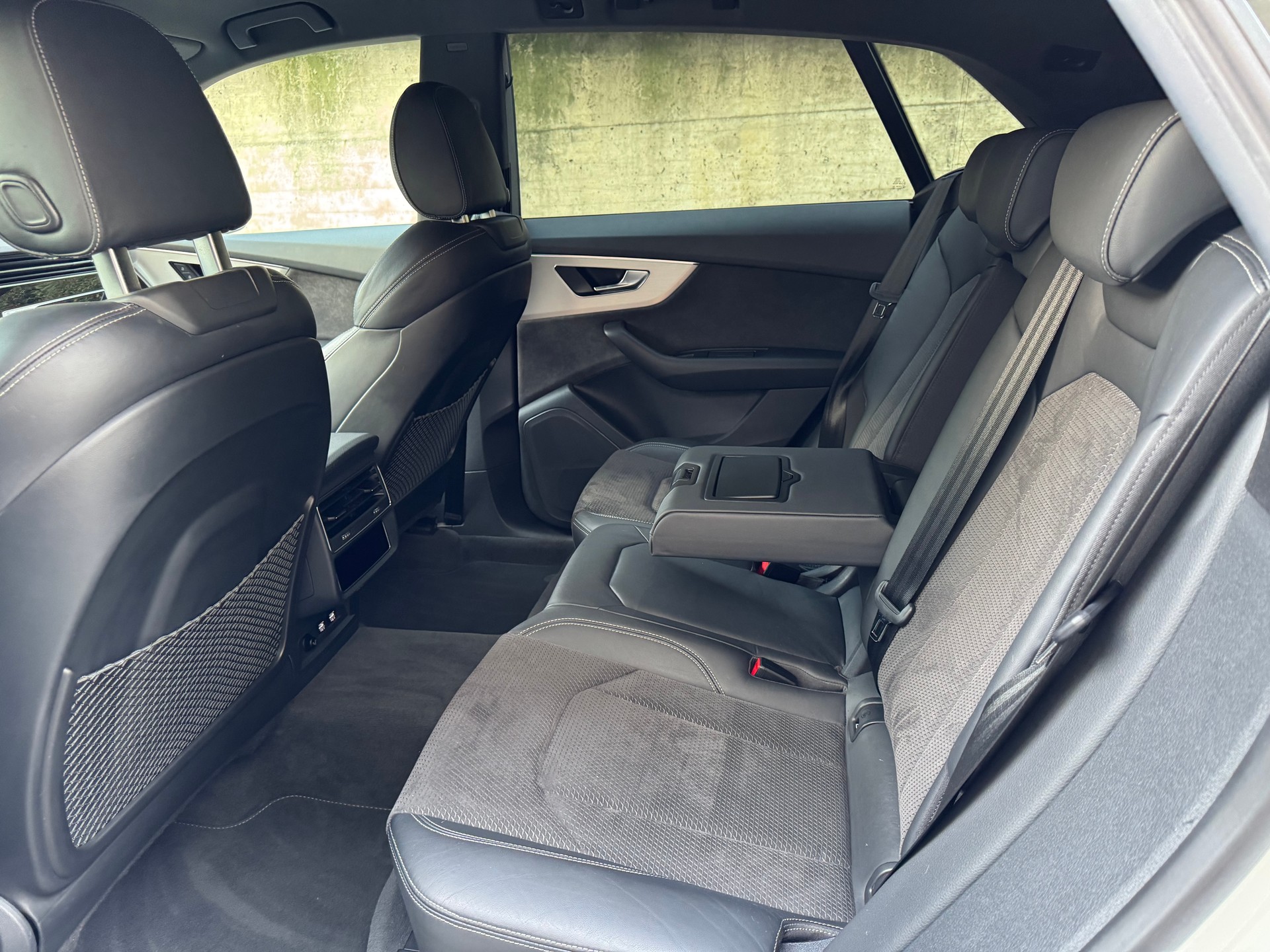 AUDI Q8 50 TDI quattro tiptronic-image-19