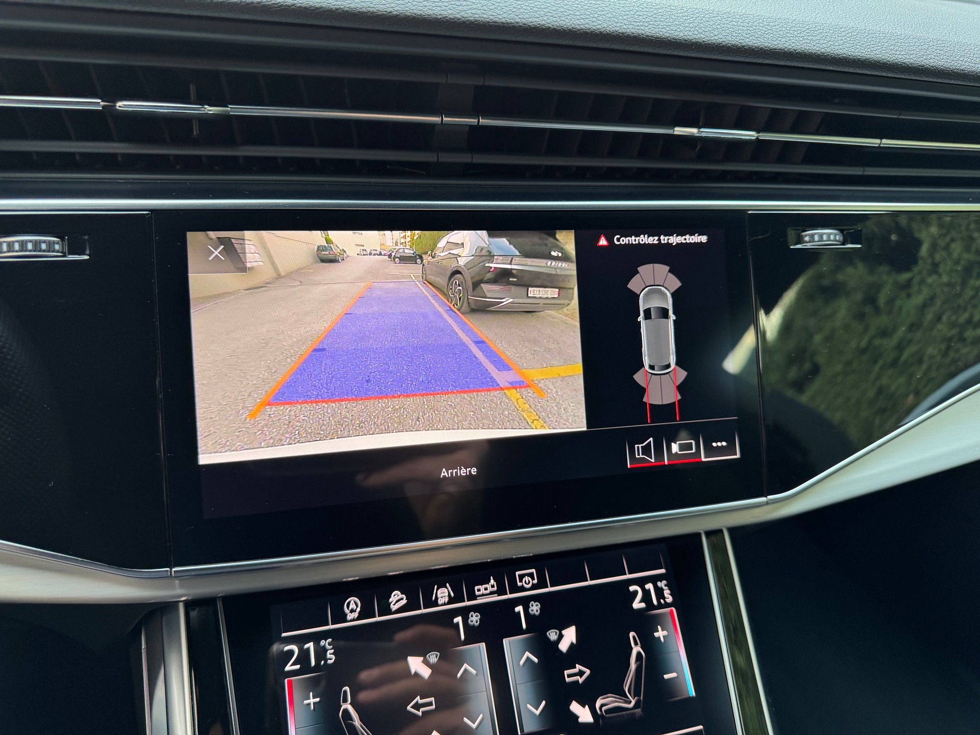 AUDI Q8 50 TDI quattro tiptronic-image-16
