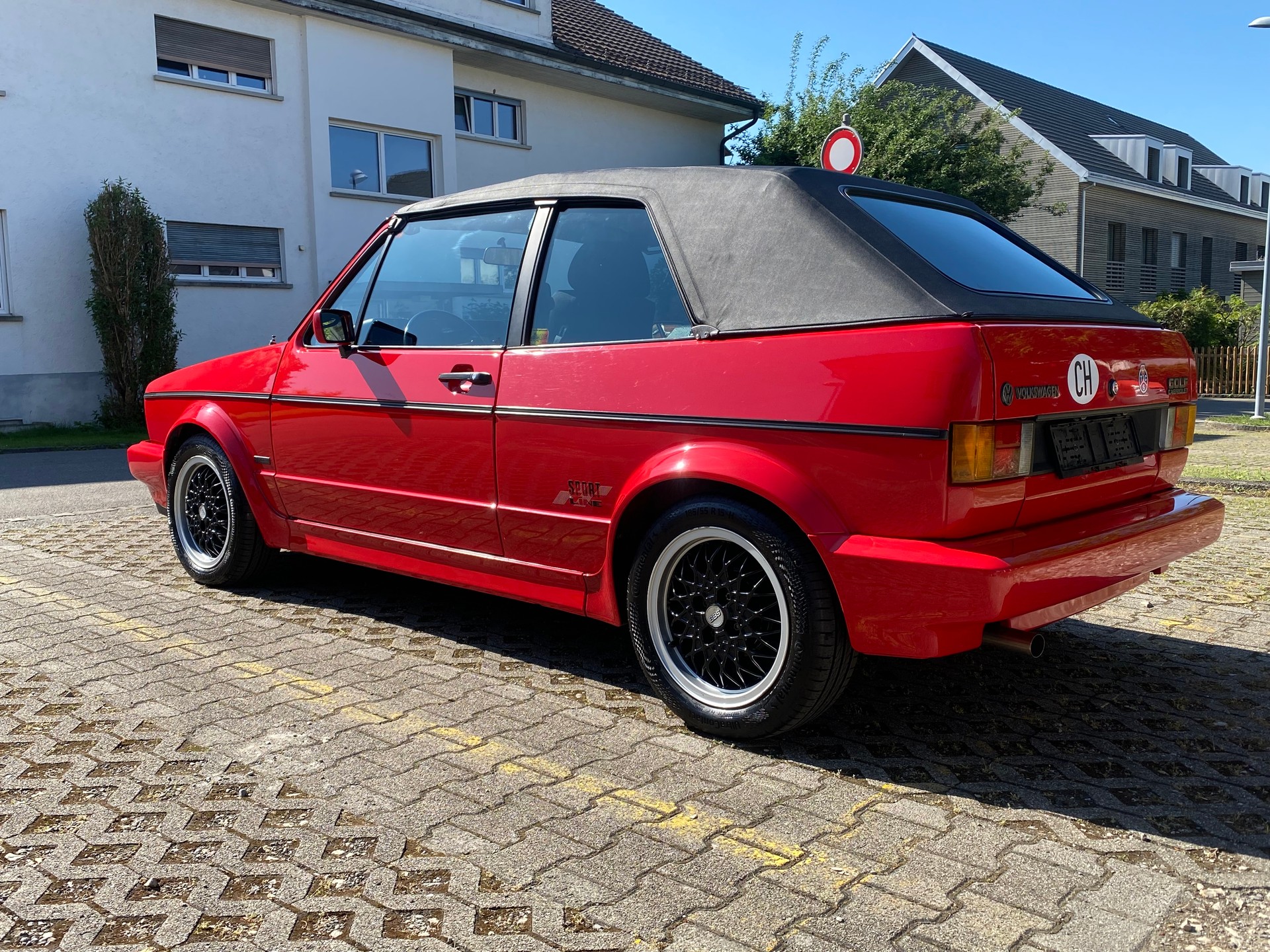 VW Golf Cabriolet 1800 Sport-Line-image-3