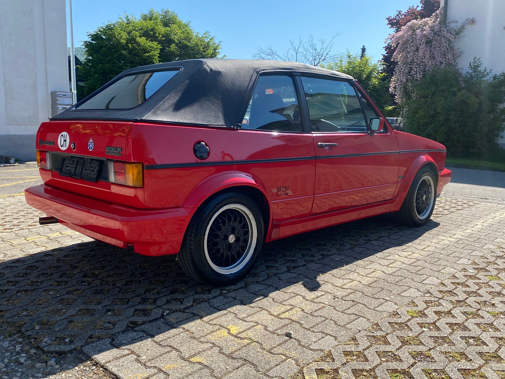 VW Golf Cabriolet 1800 Sport-Line-image-2