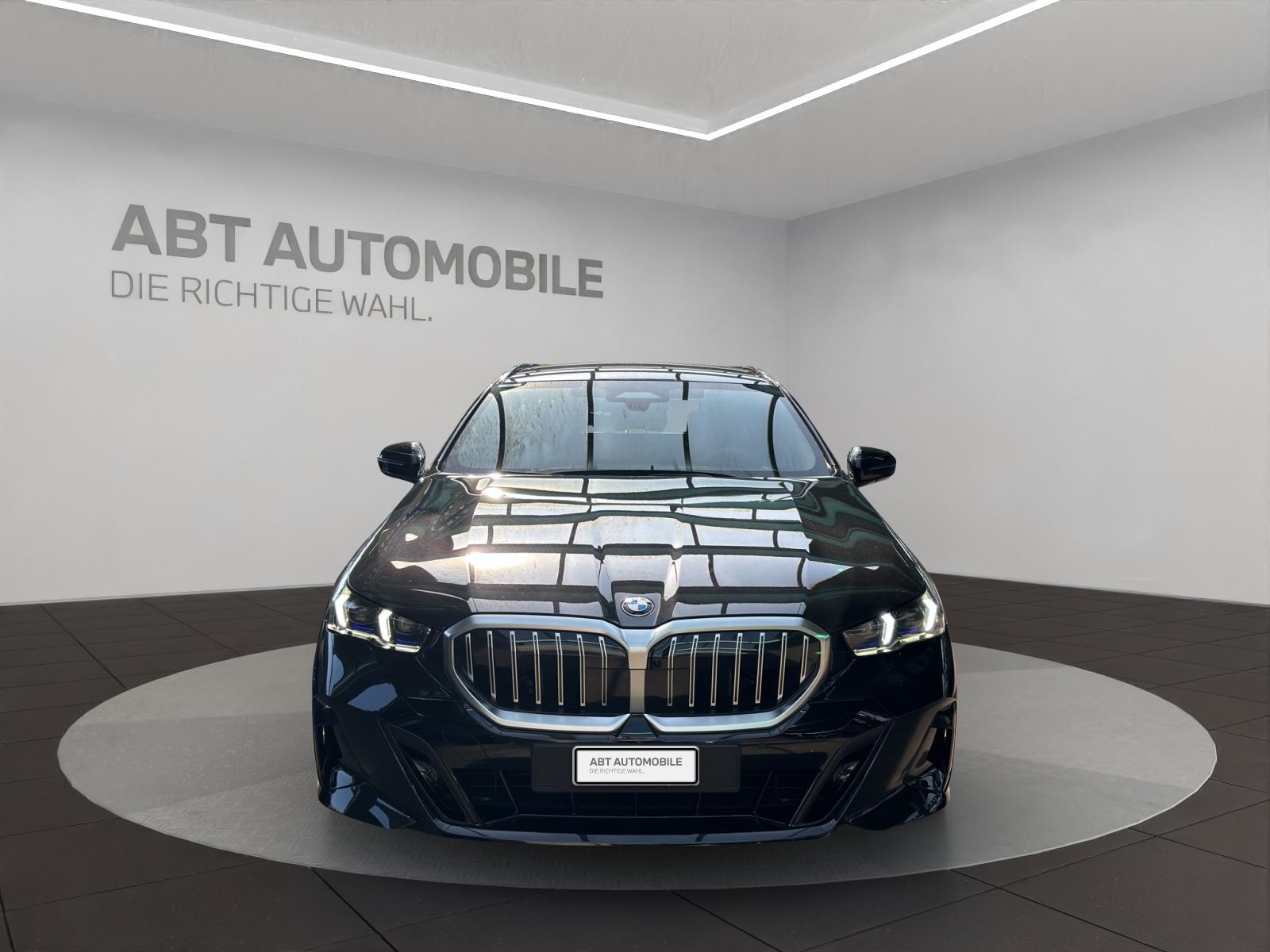 BMW 520d xDrive Touring-image-1