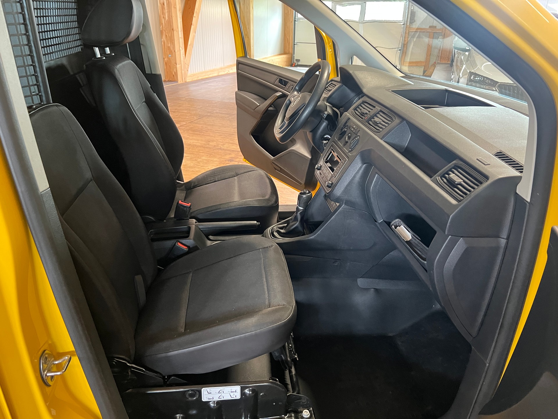VW Caddy 2.0TDI BlueMotion Technology 4M.-image-11