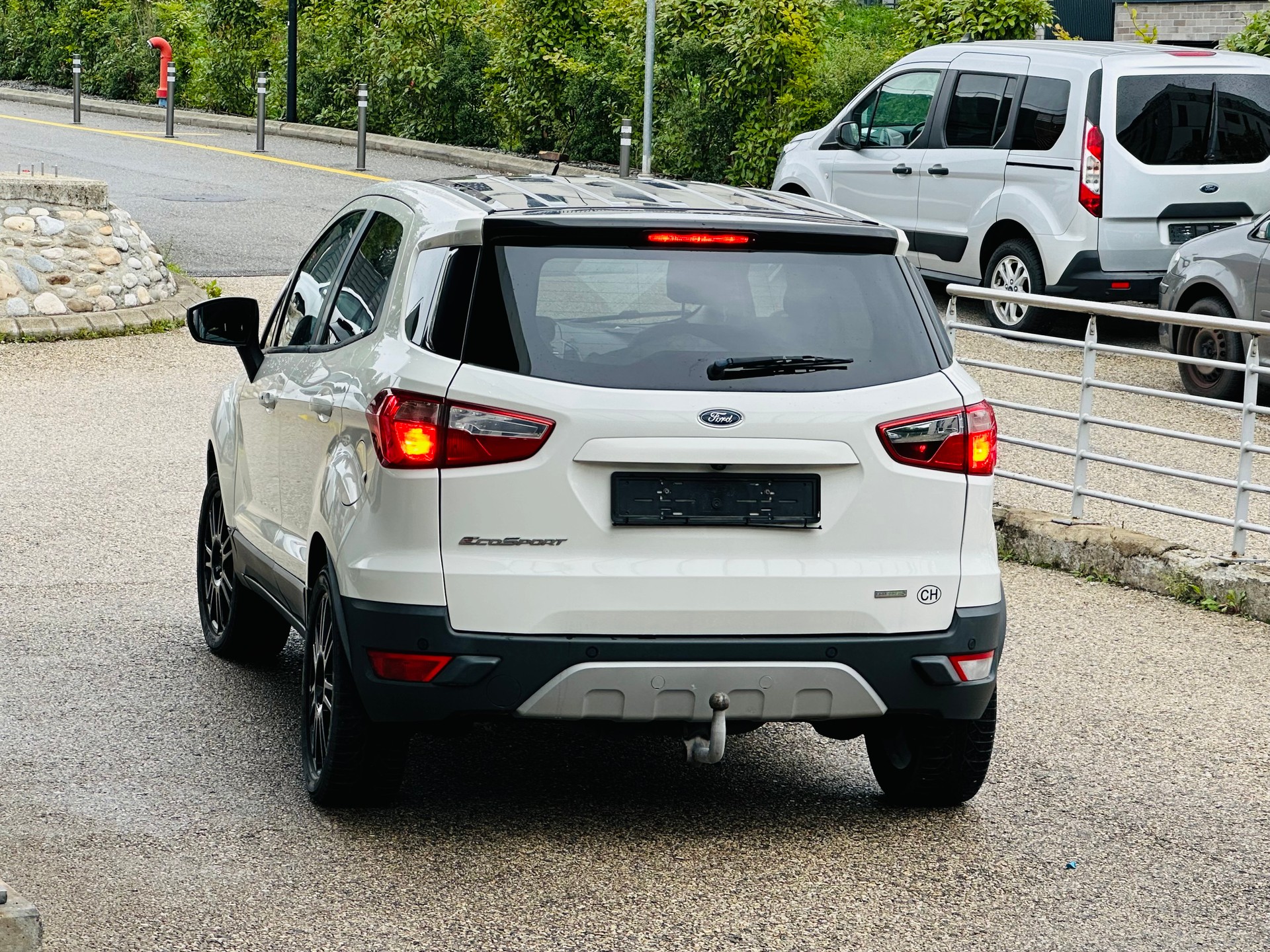 FORD EcoSport 1.0 SCTi Titanium-image-8