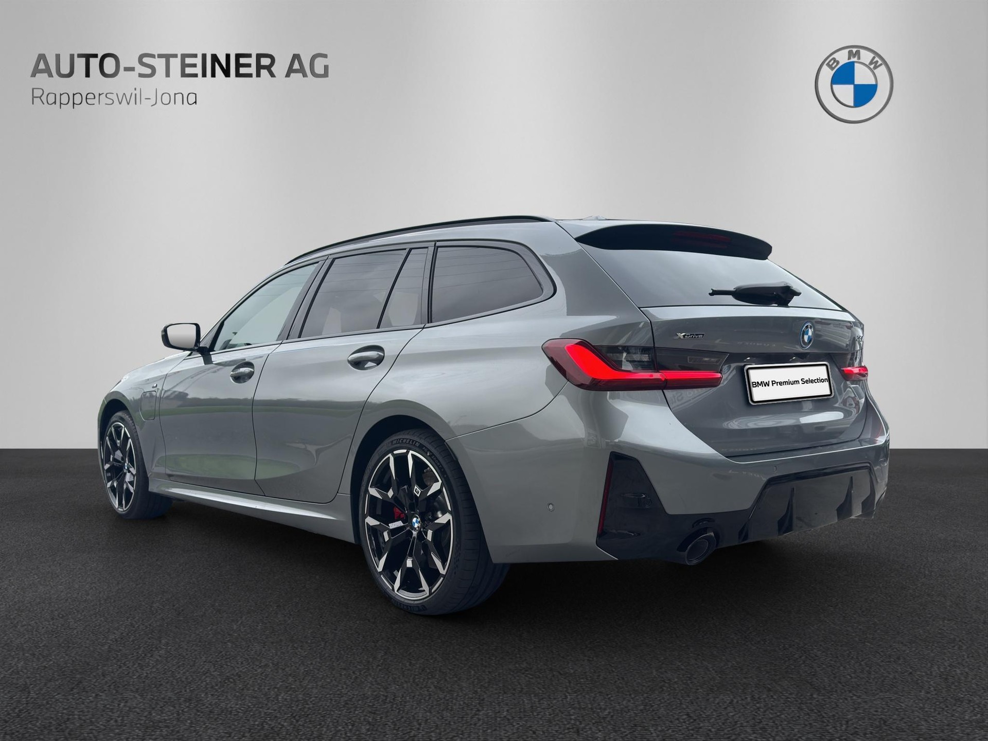BMW 330e xDrive Touring M Sportpaket Pro-image-2
