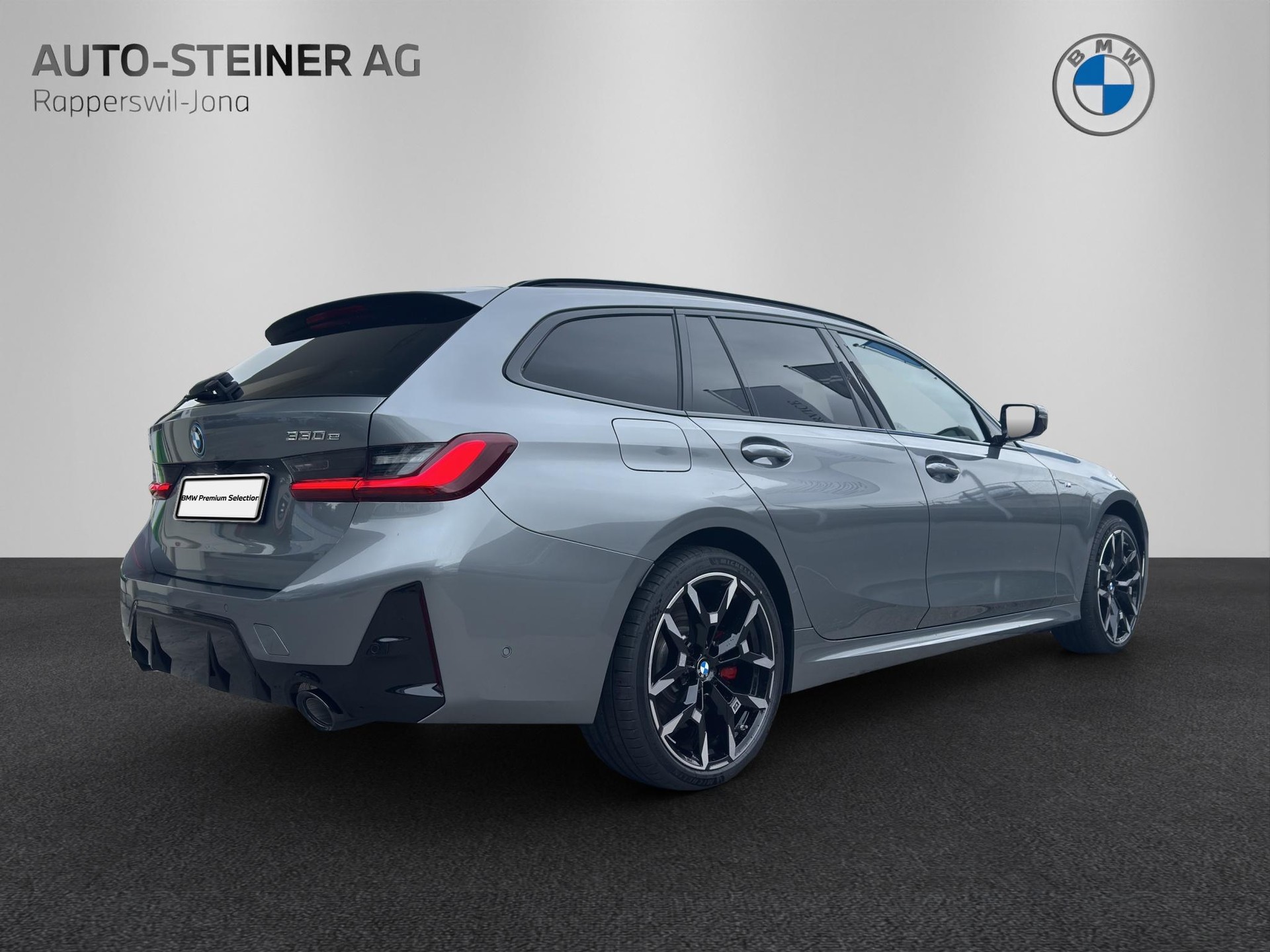 BMW 330e xDrive Touring M Sportpaket Pro-image-4