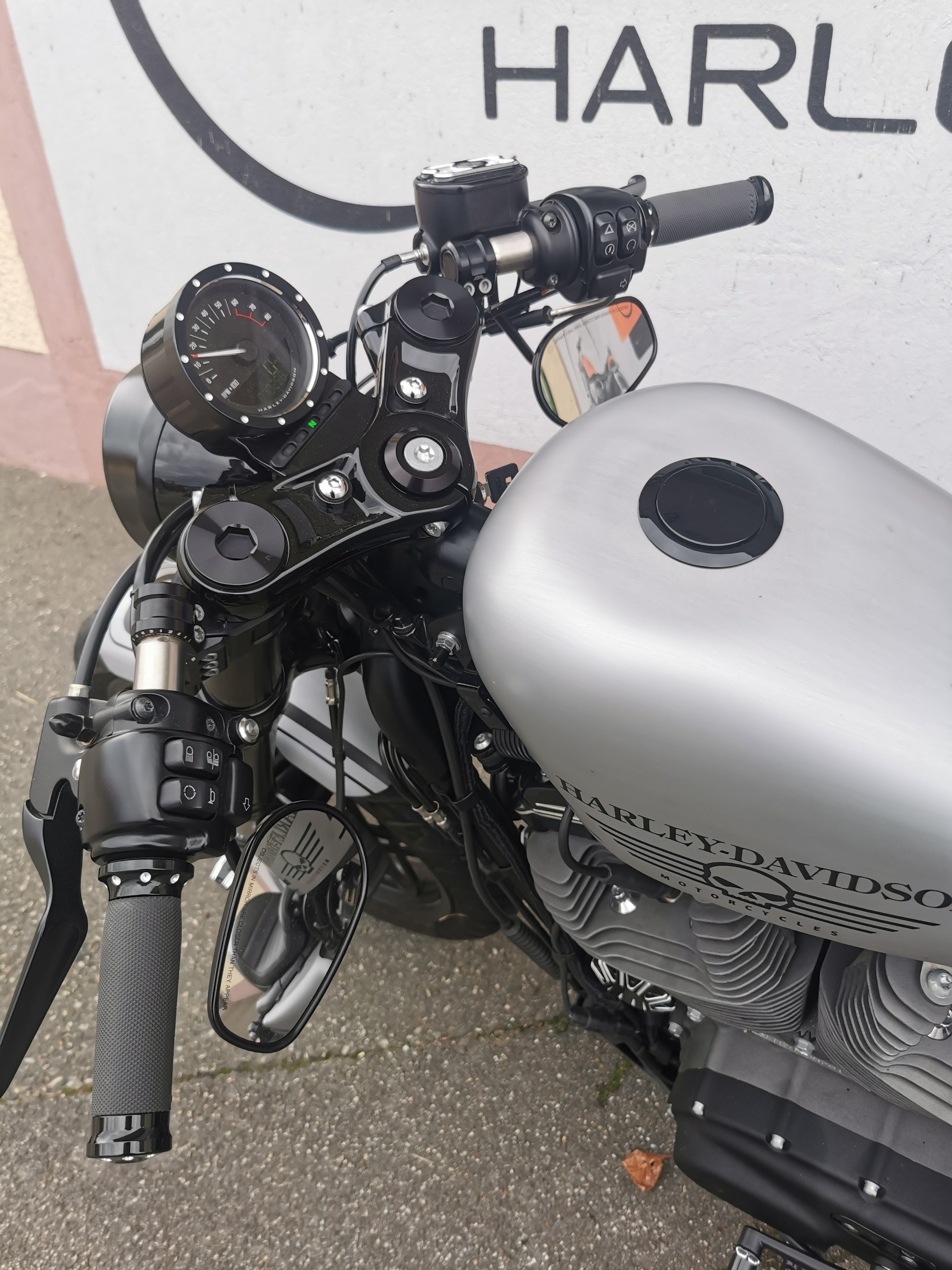 HARLEY-DAVIDSON XL 1200 CX Sportster Roadster ABS-image-3