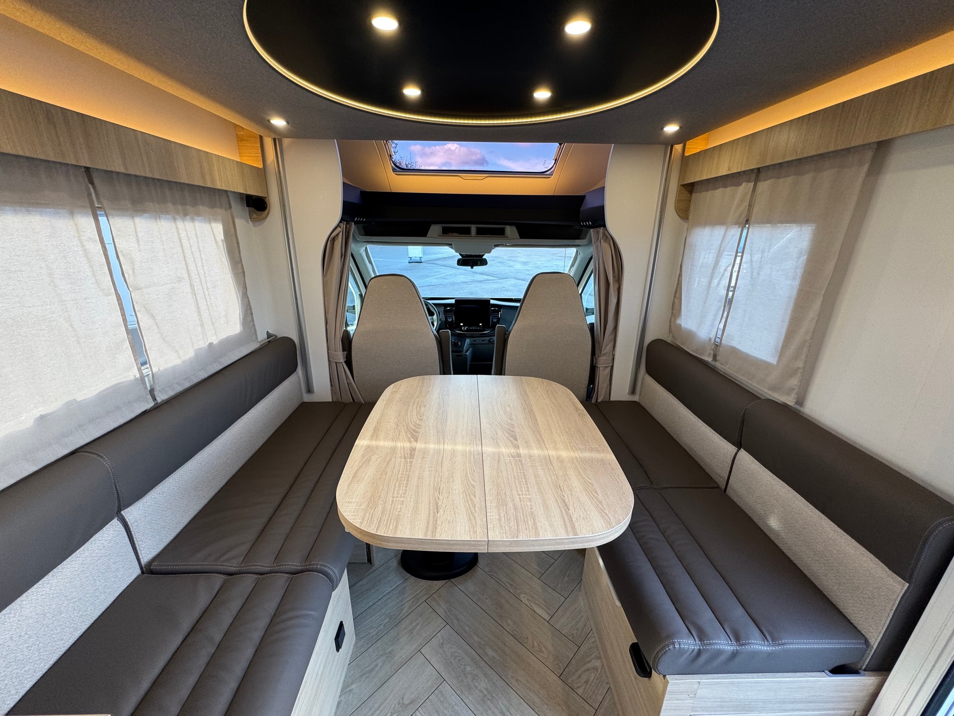 CHALLENGER 260 Graphite Edition-image-8