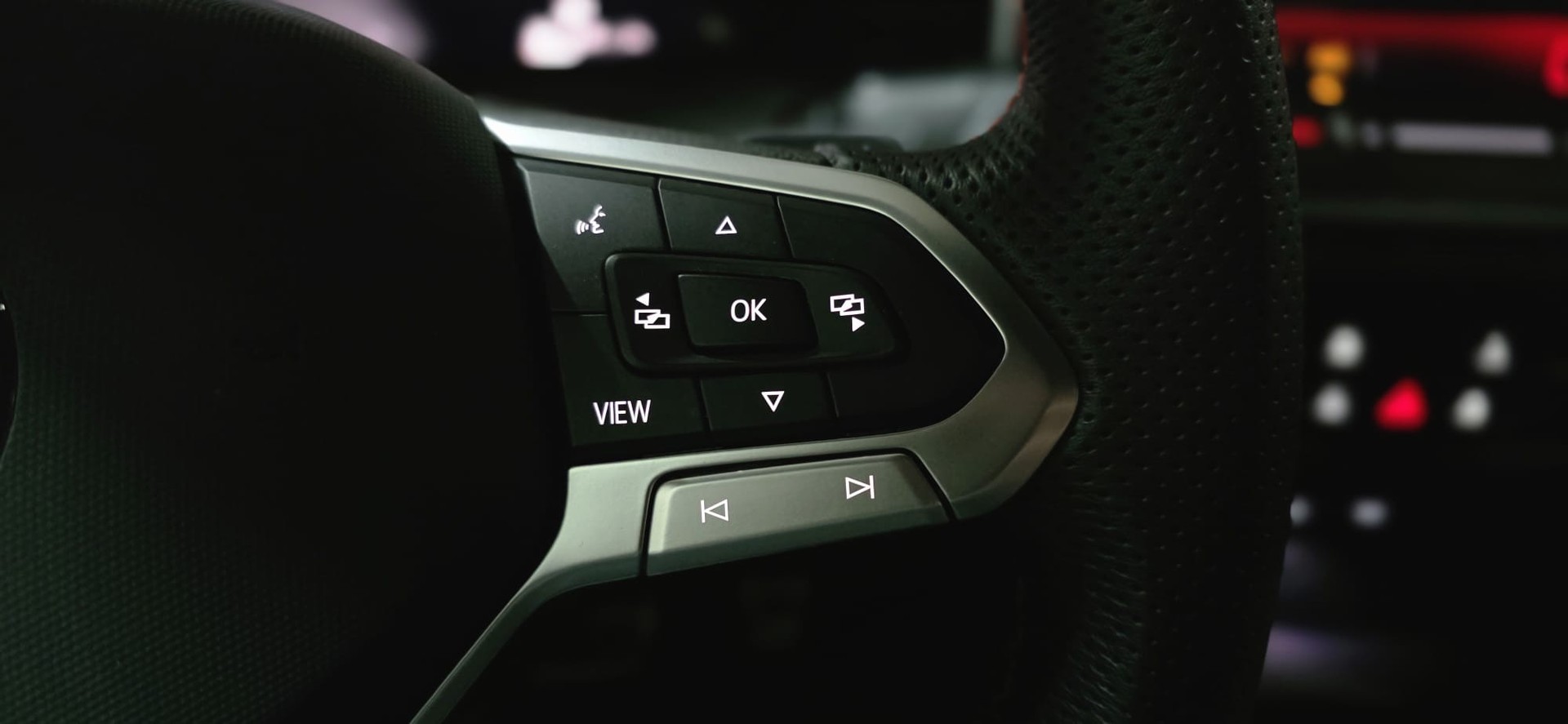 VW Golf 2.0 TSI GTI DSG *266 PS*-image-15